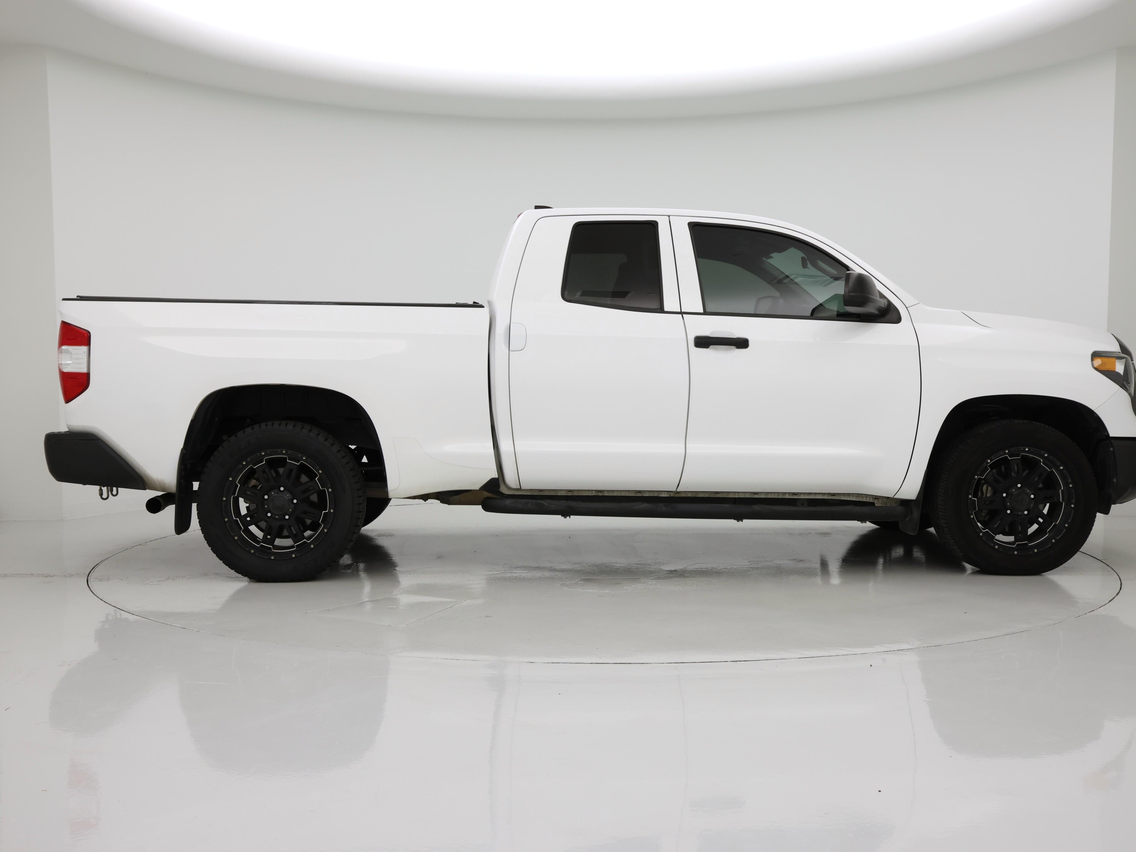 Thumbnail: 2020 Toyota Tundra - 7