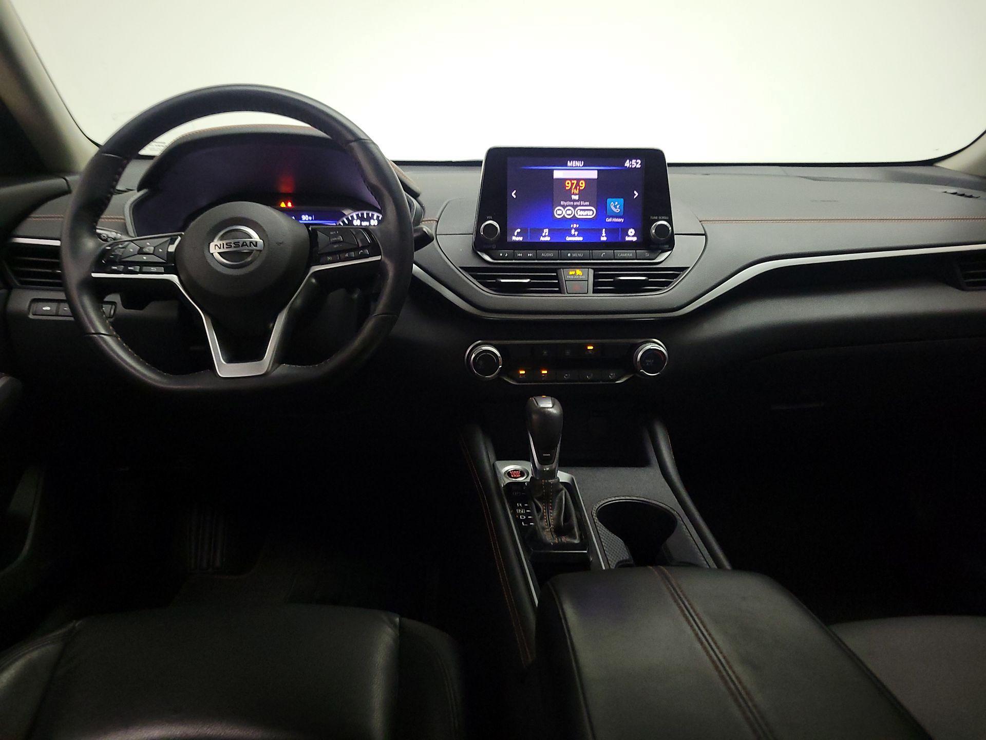 Thumbnail: 2021 Nissan Altima - 9