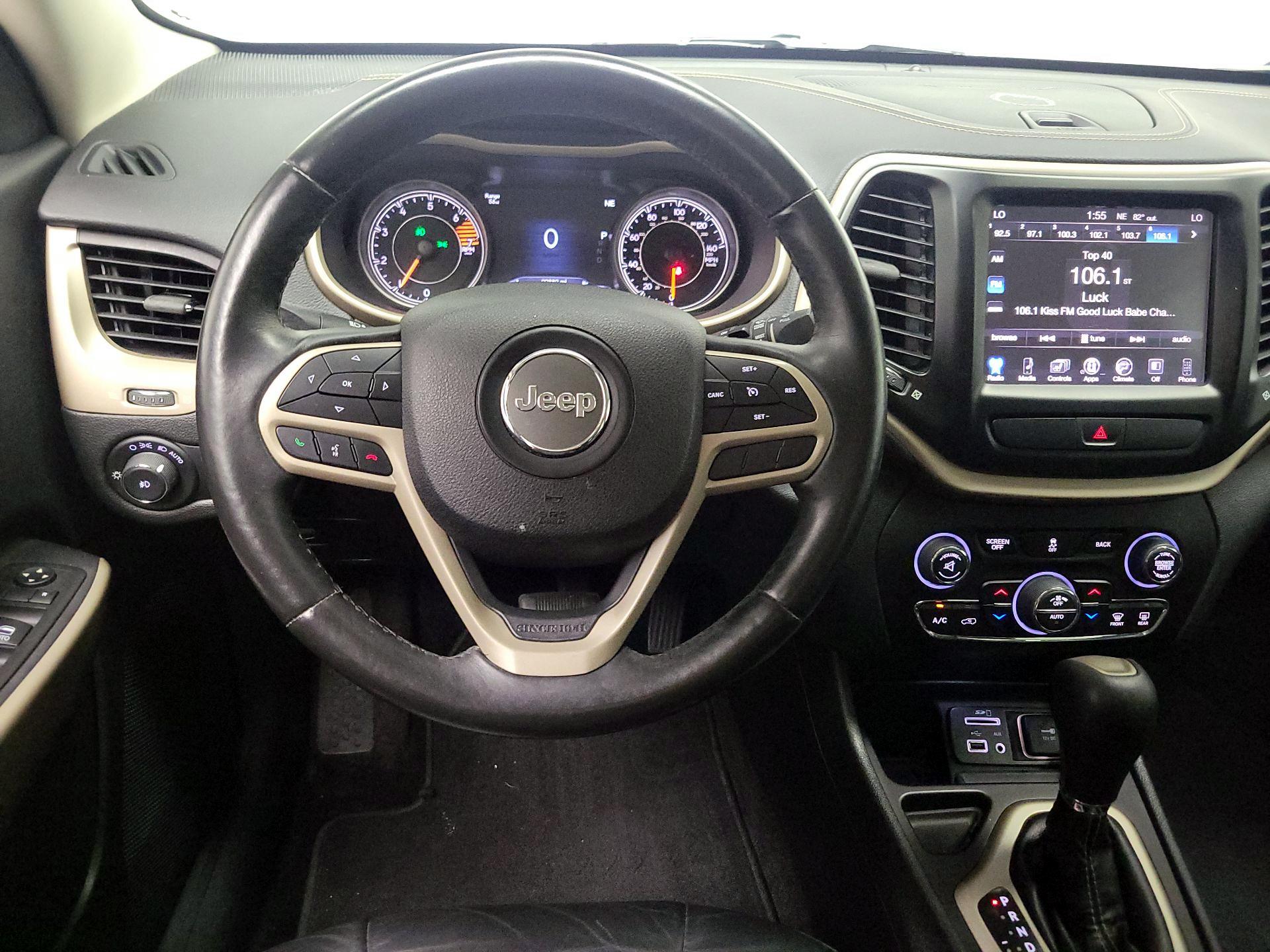 Thumbnail: 2017 Jeep Cherokee - 10