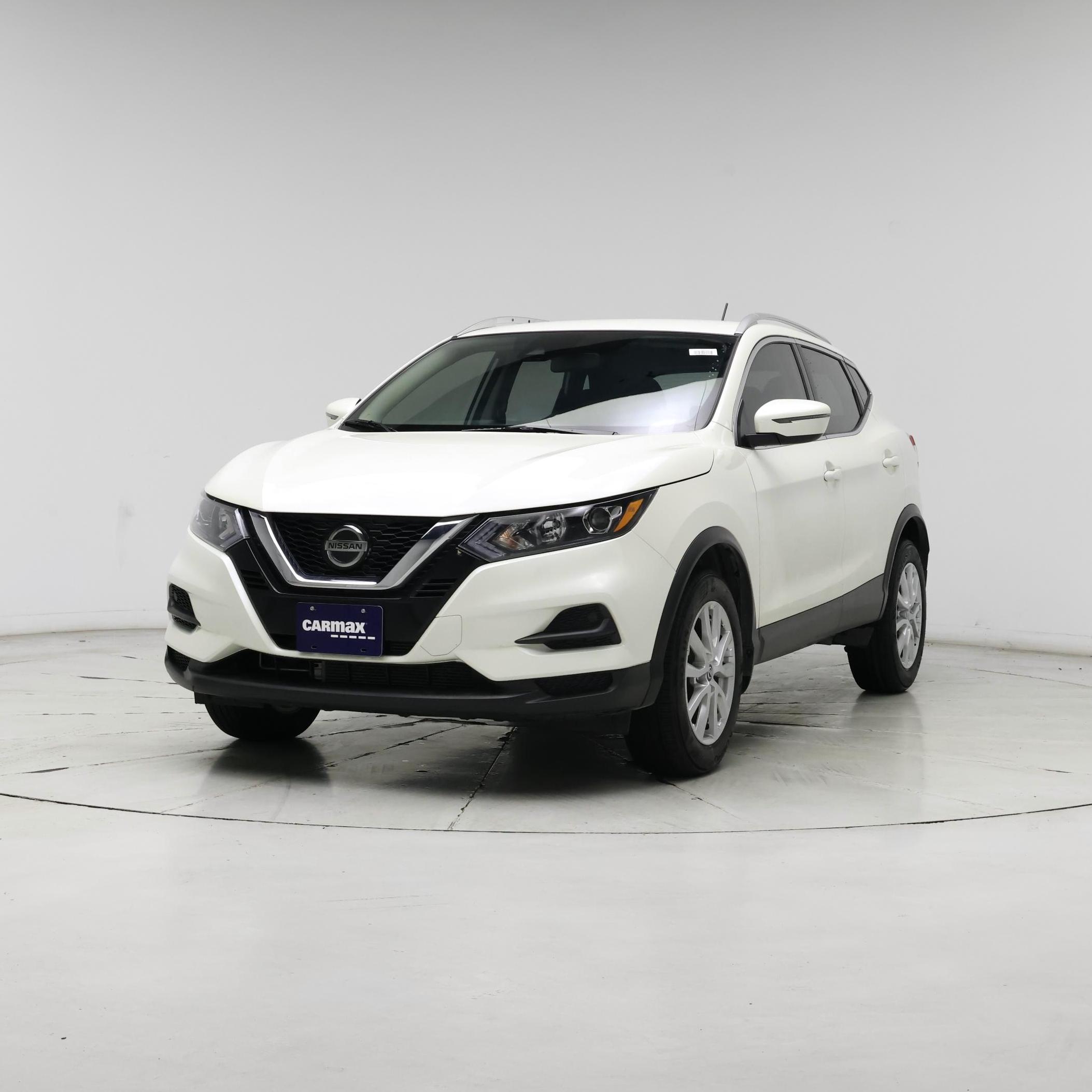 Thumbnail: 2020 Nissan Rogue Sport - 4
