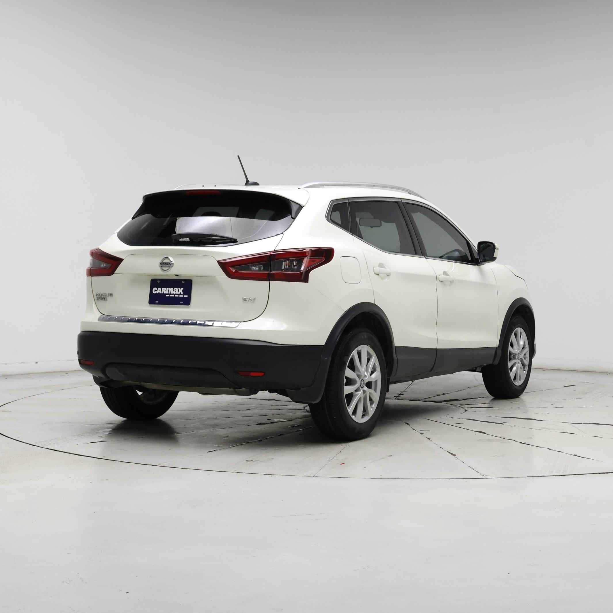 Thumbnail: 2020 Nissan Rogue Sport - 8