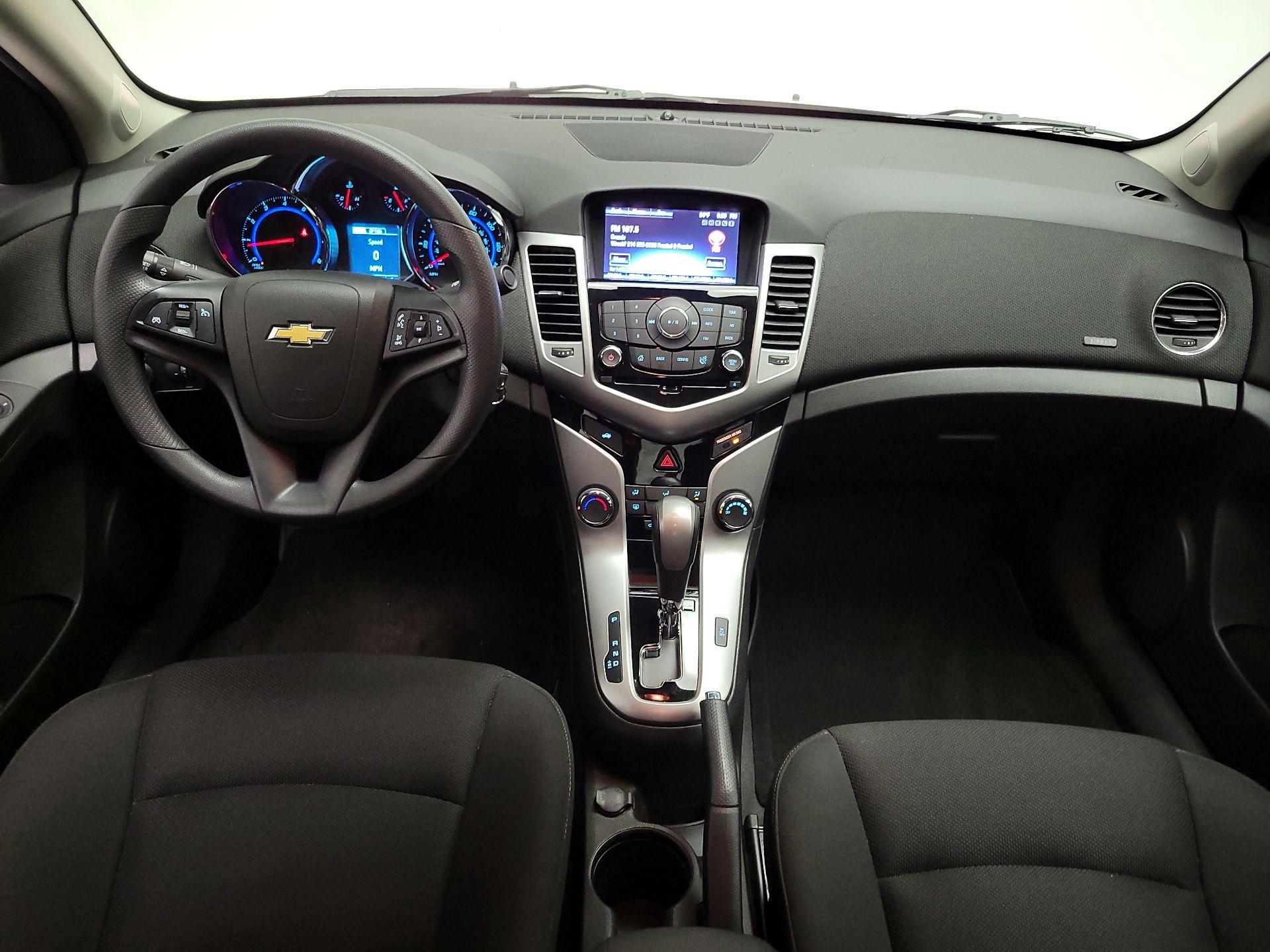 Thumbnail: 2015 Chevrolet Cruze - 9