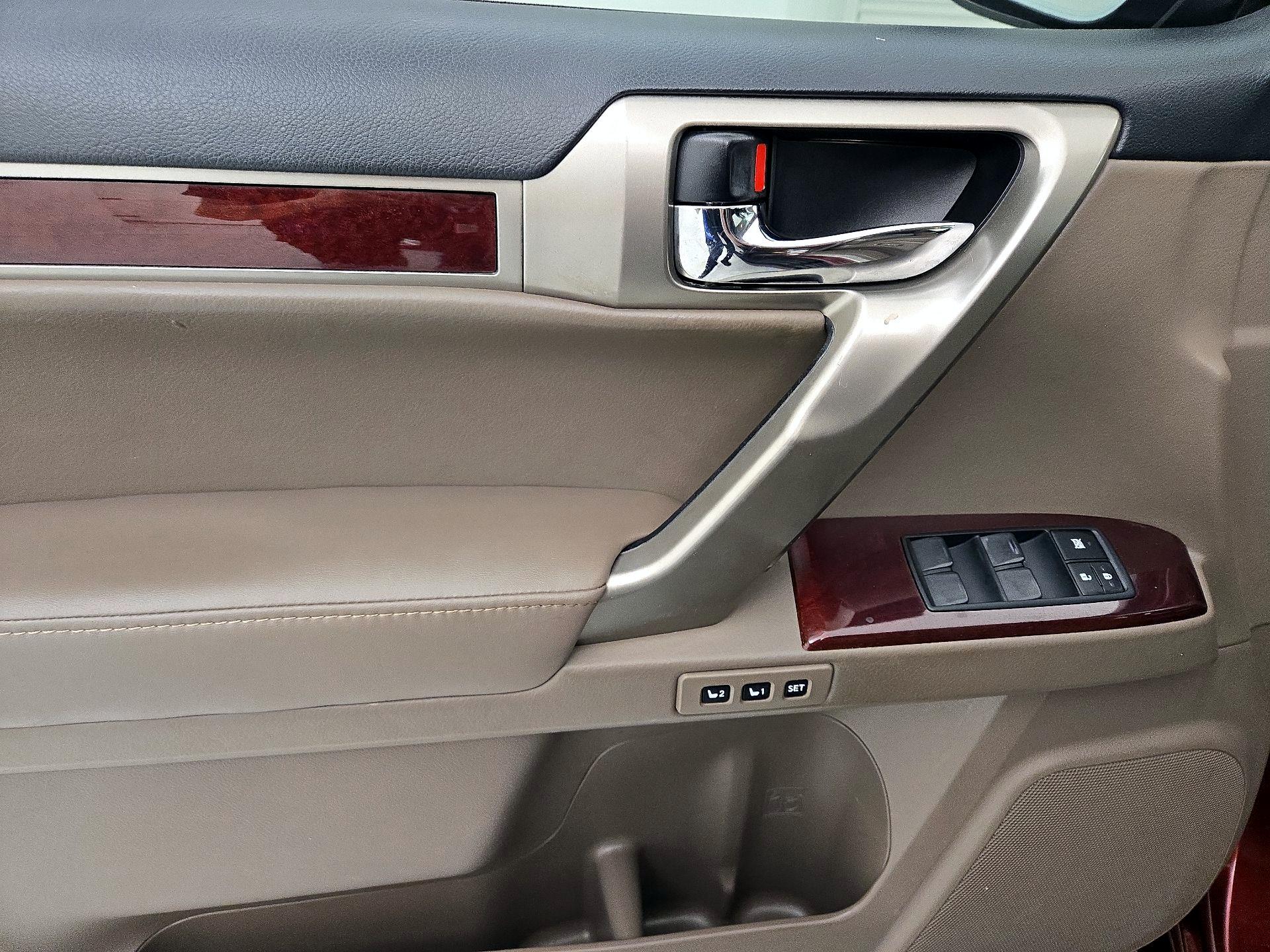 Thumbnail: 2019 Lexus GX - 12