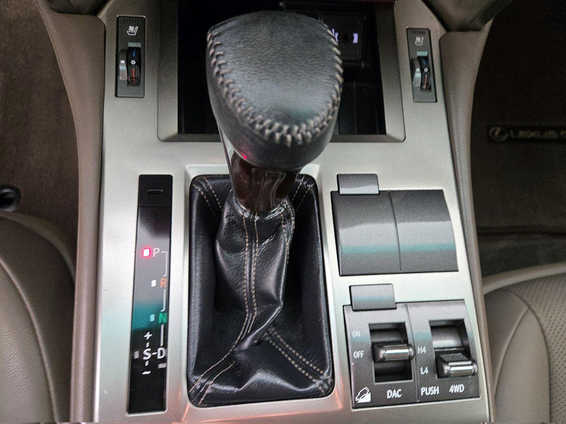Thumbnail: 2019 Lexus GX - 18
