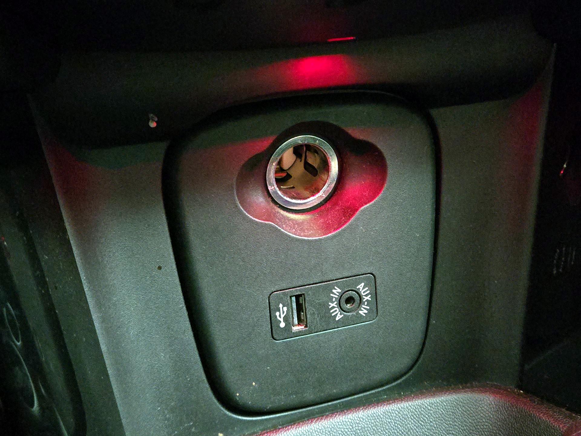 Thumbnail: 2015 MINI Cooper Hardtop - 19