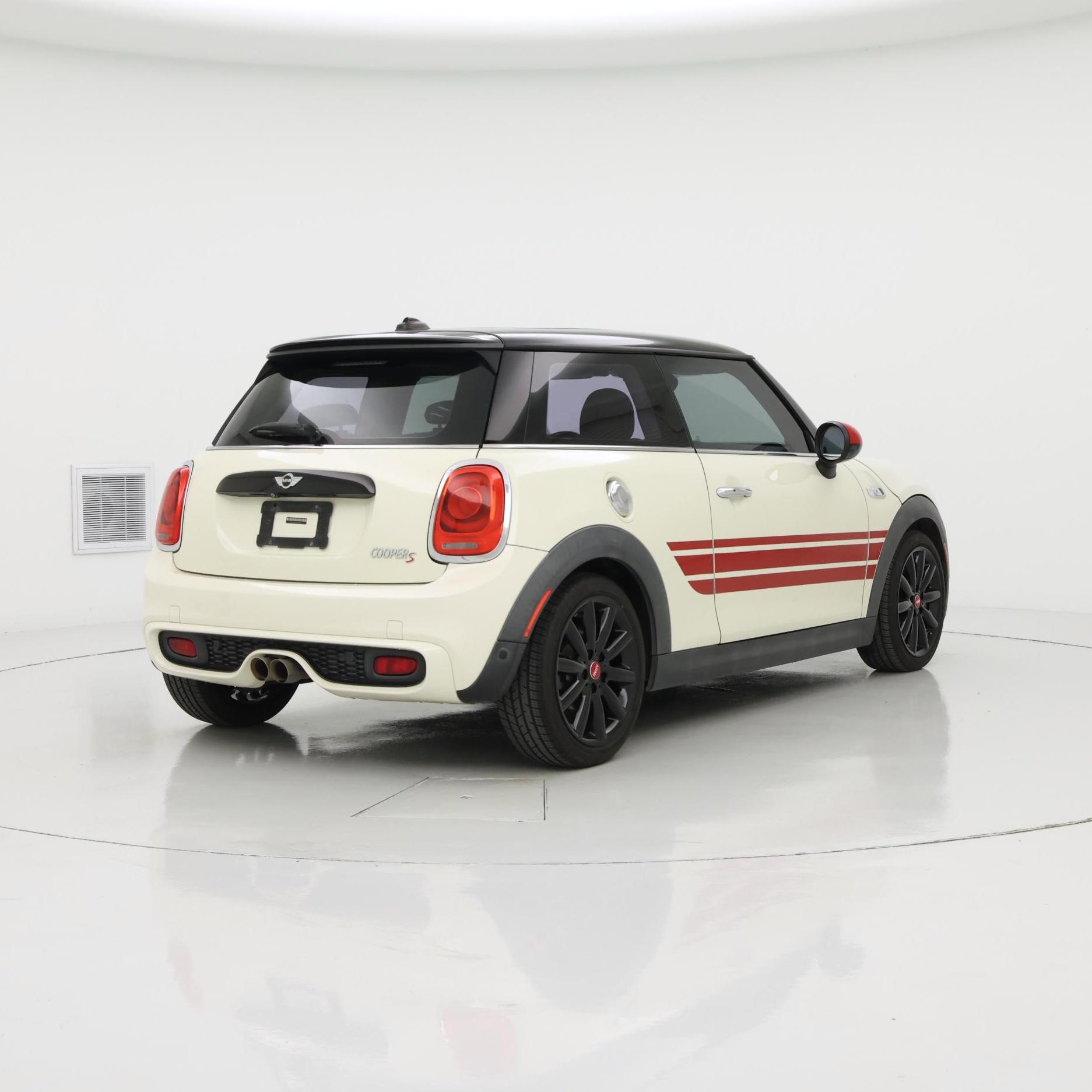 Thumbnail: 2015 MINI Cooper Hardtop - 8