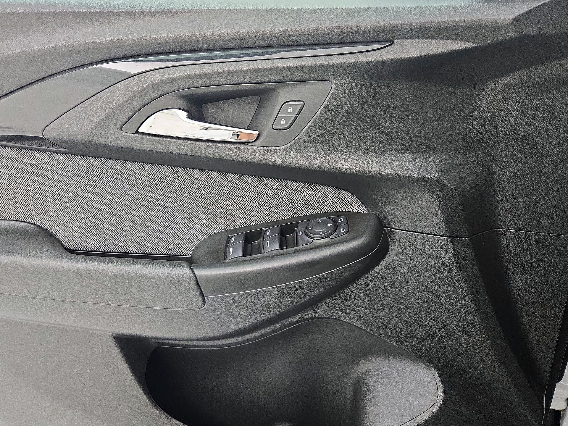 Thumbnail: 2021 Chevrolet TrailBlazer - 12