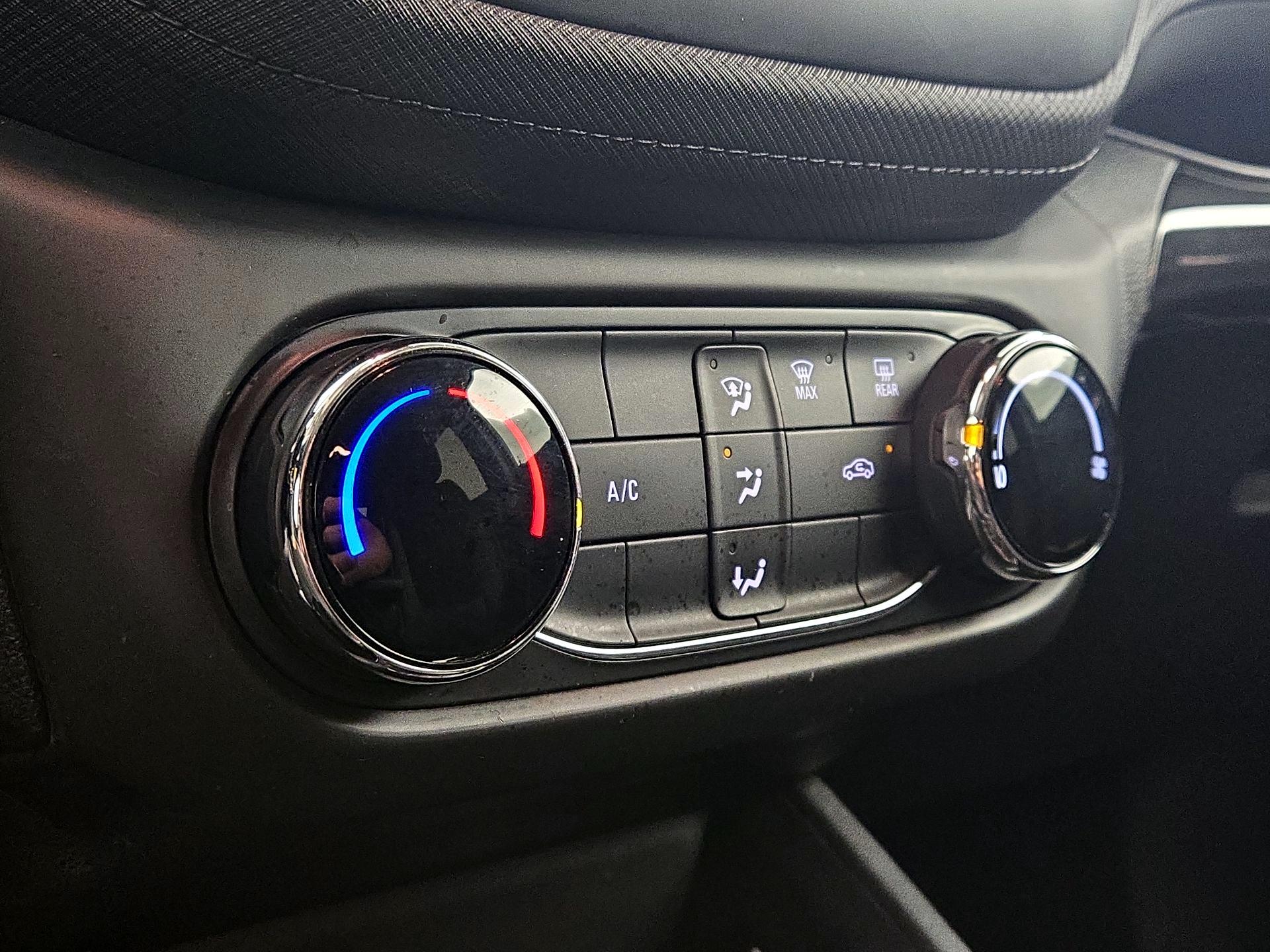 Thumbnail: 2021 Chevrolet TrailBlazer - 16