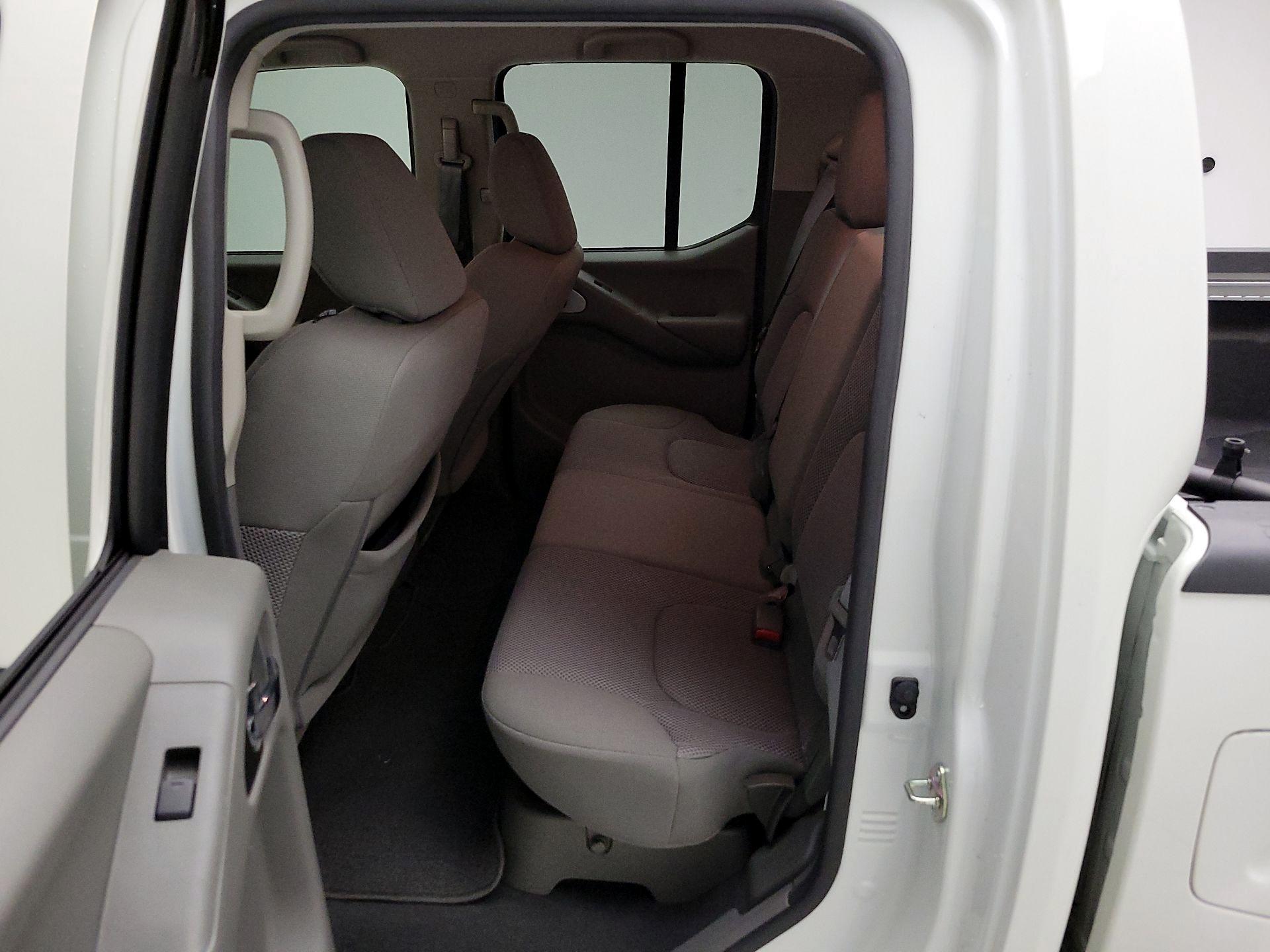 Thumbnail: 2019 Nissan Frontier - 18