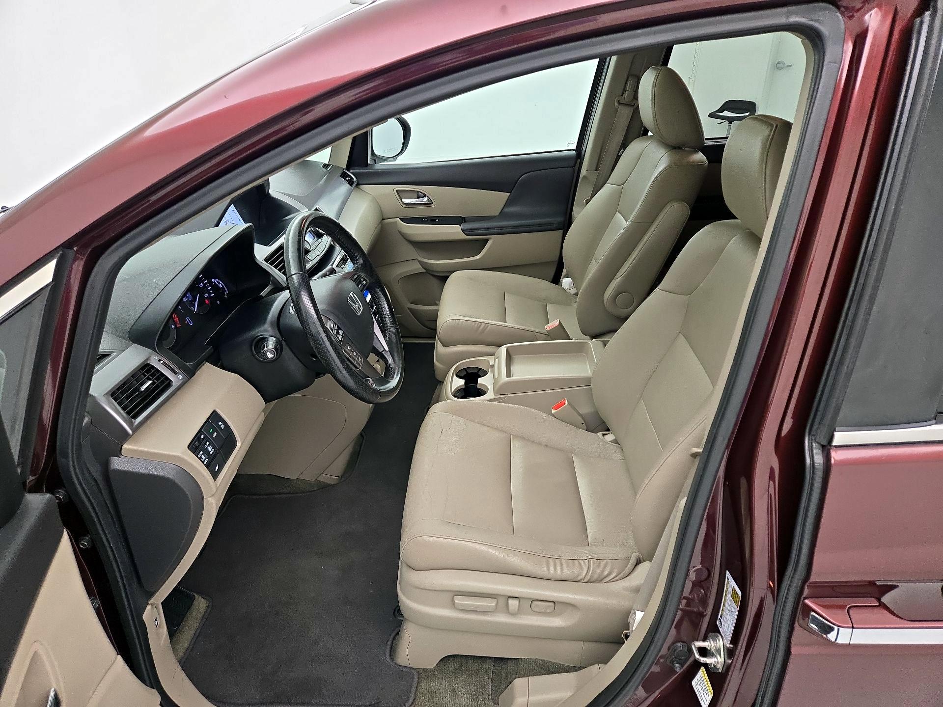 Thumbnail: 2014 Honda Odyssey - 11