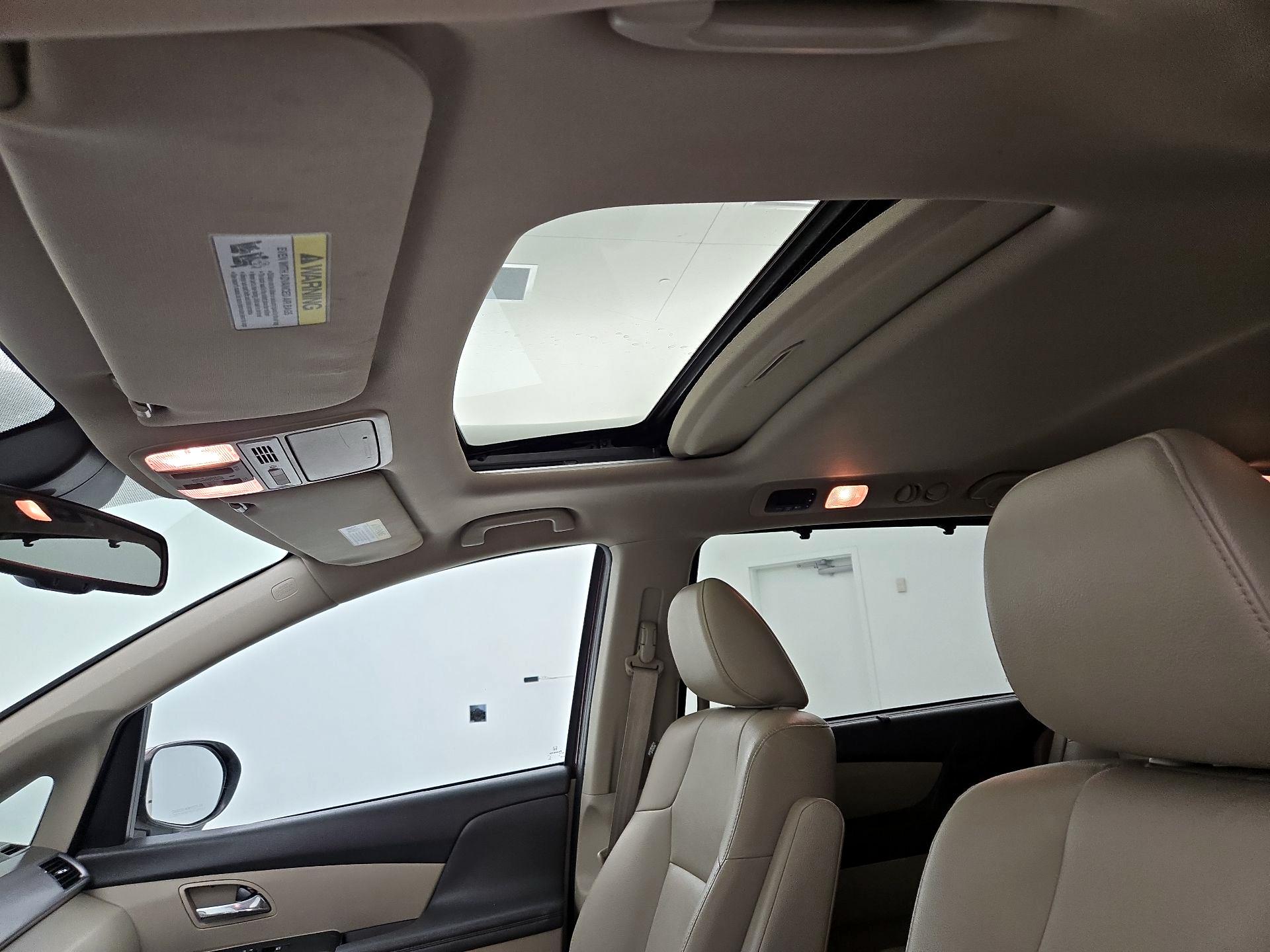 Thumbnail: 2014 Honda Odyssey - 20