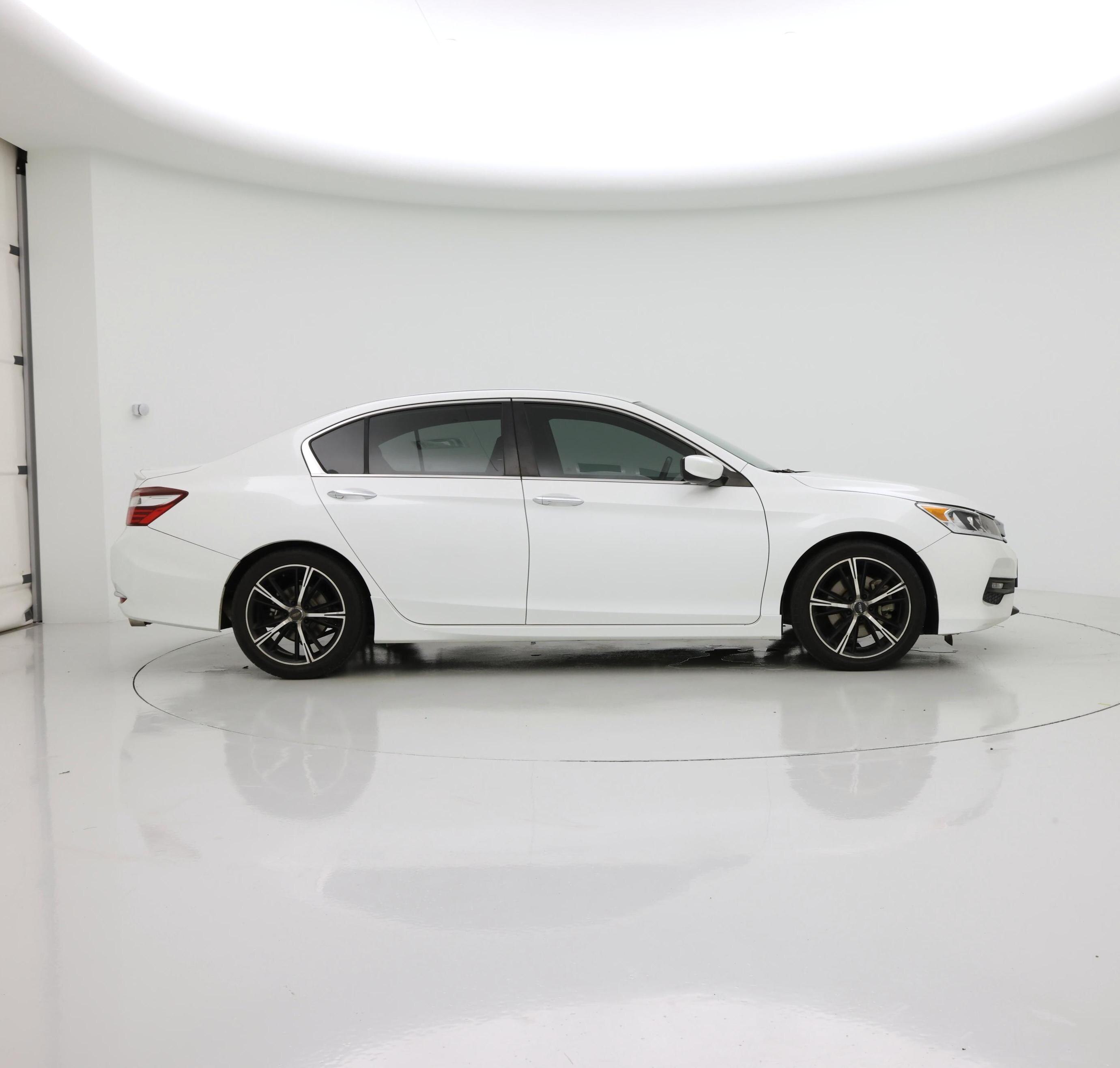 Thumbnail: 2017 Honda Accord - 7