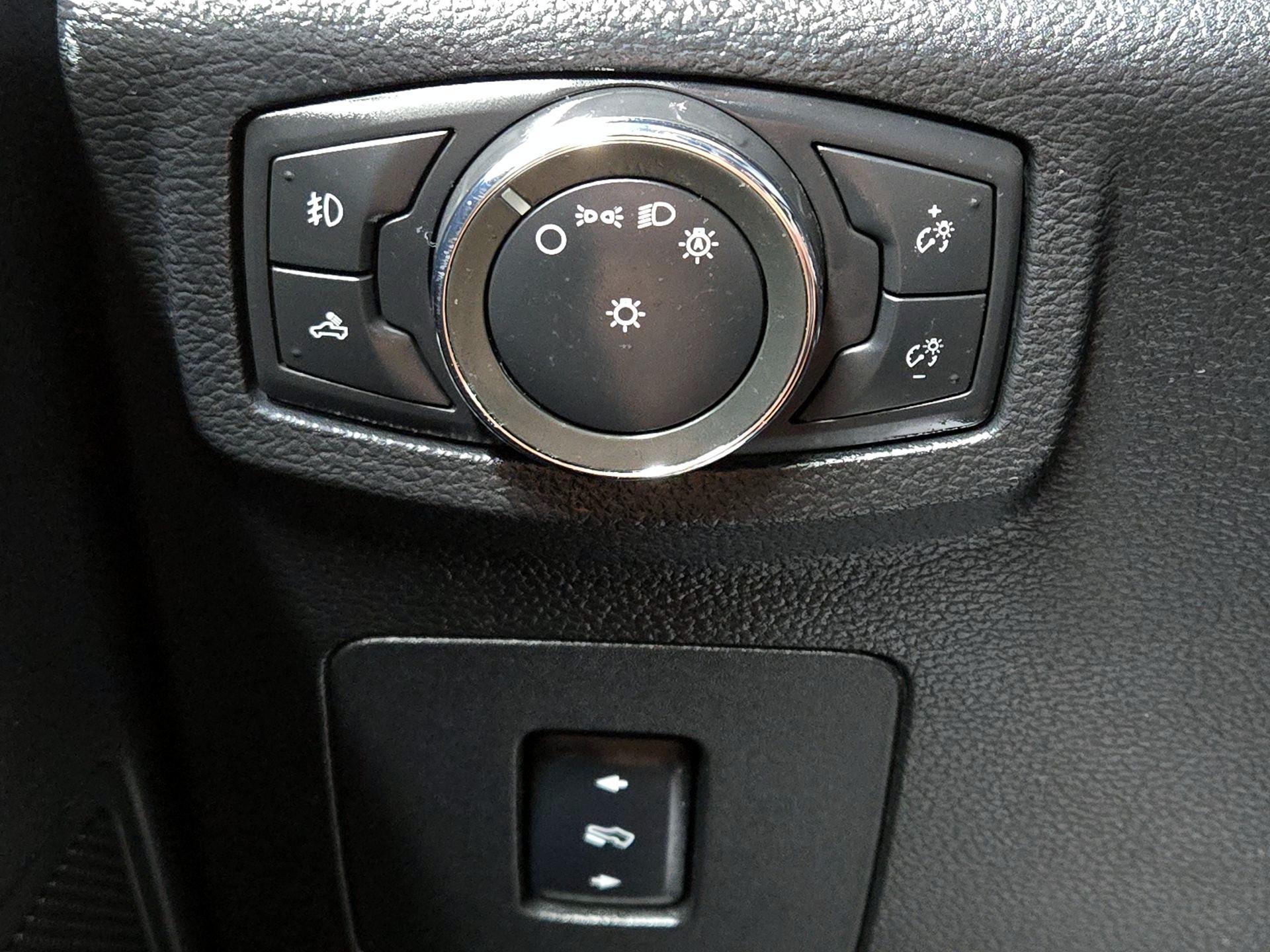 Thumbnail: 2016 Ford F-150 - 13