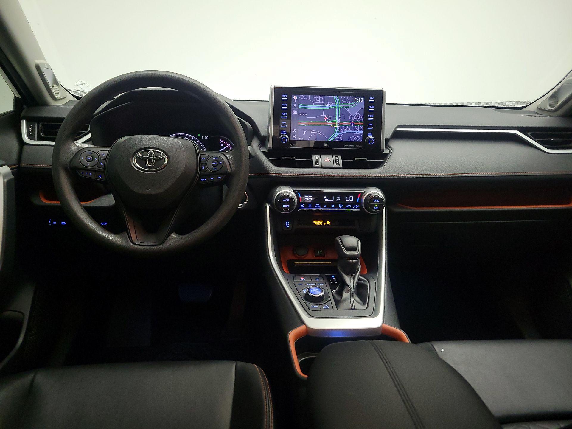 Thumbnail: 2019 Toyota RAV4 - 9
