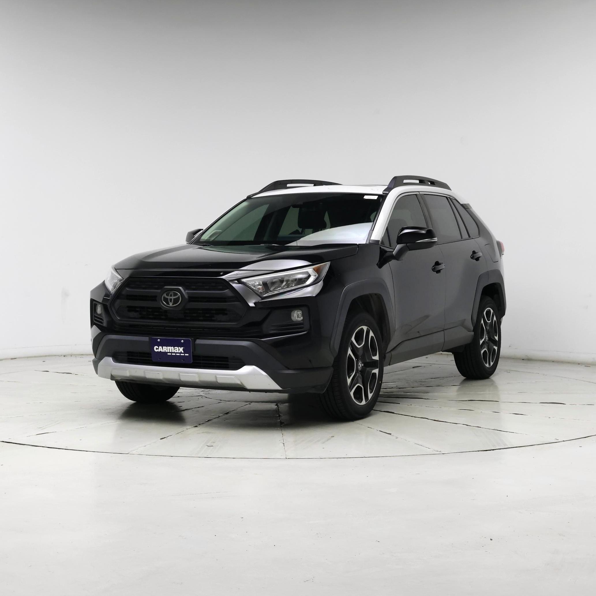 Thumbnail: 2019 Toyota RAV4 - 4