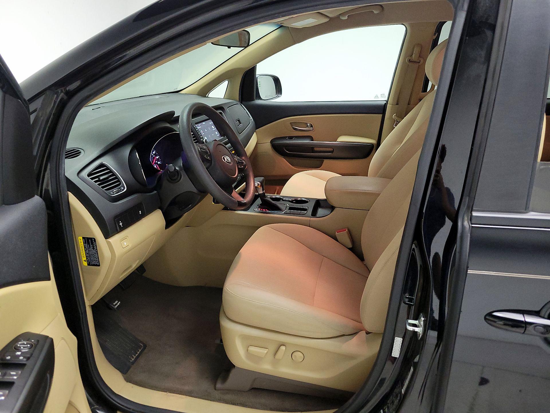 Thumbnail: 2020 Kia Sedona - 11