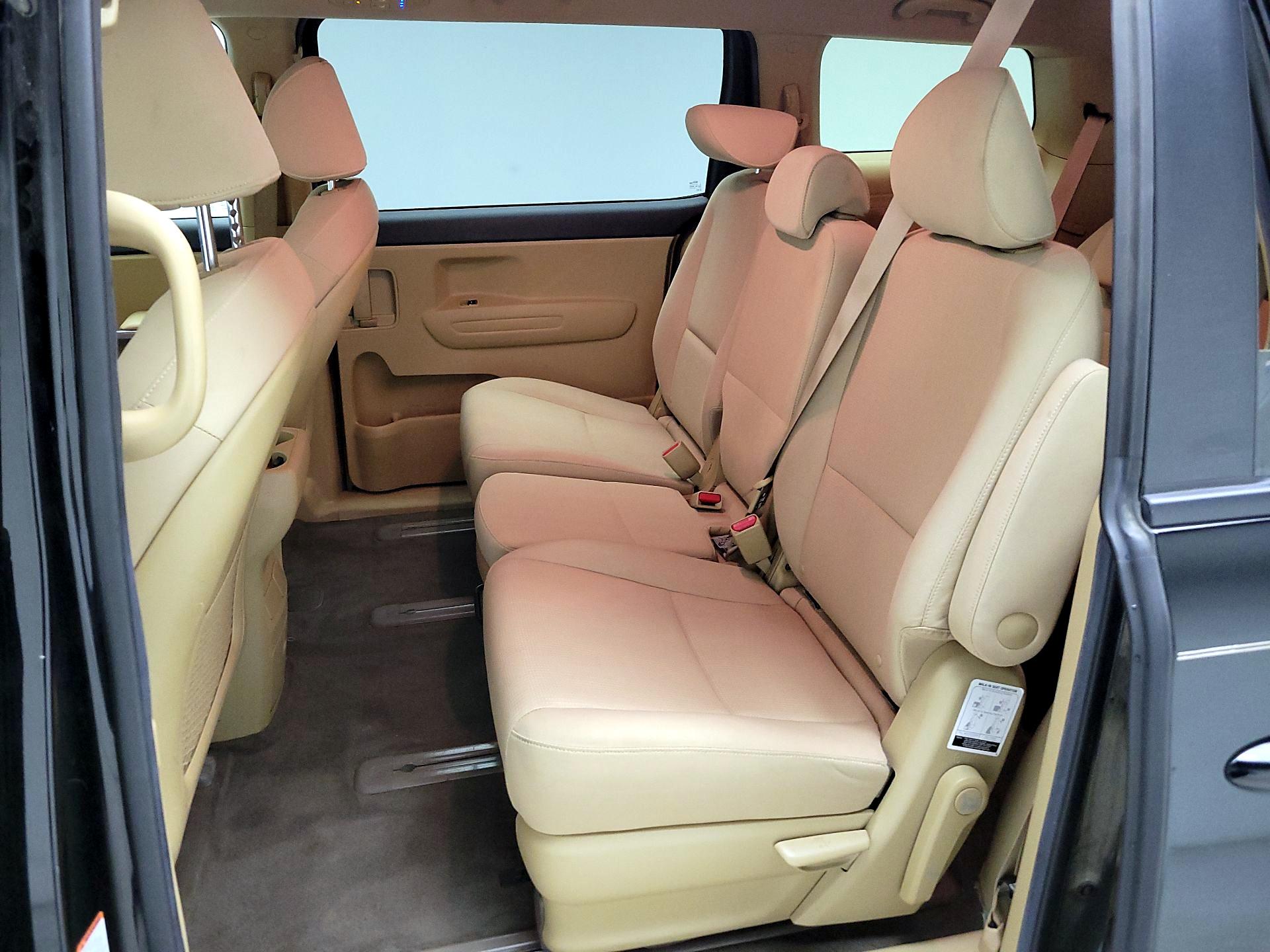 Thumbnail: 2020 Kia Sedona - 19