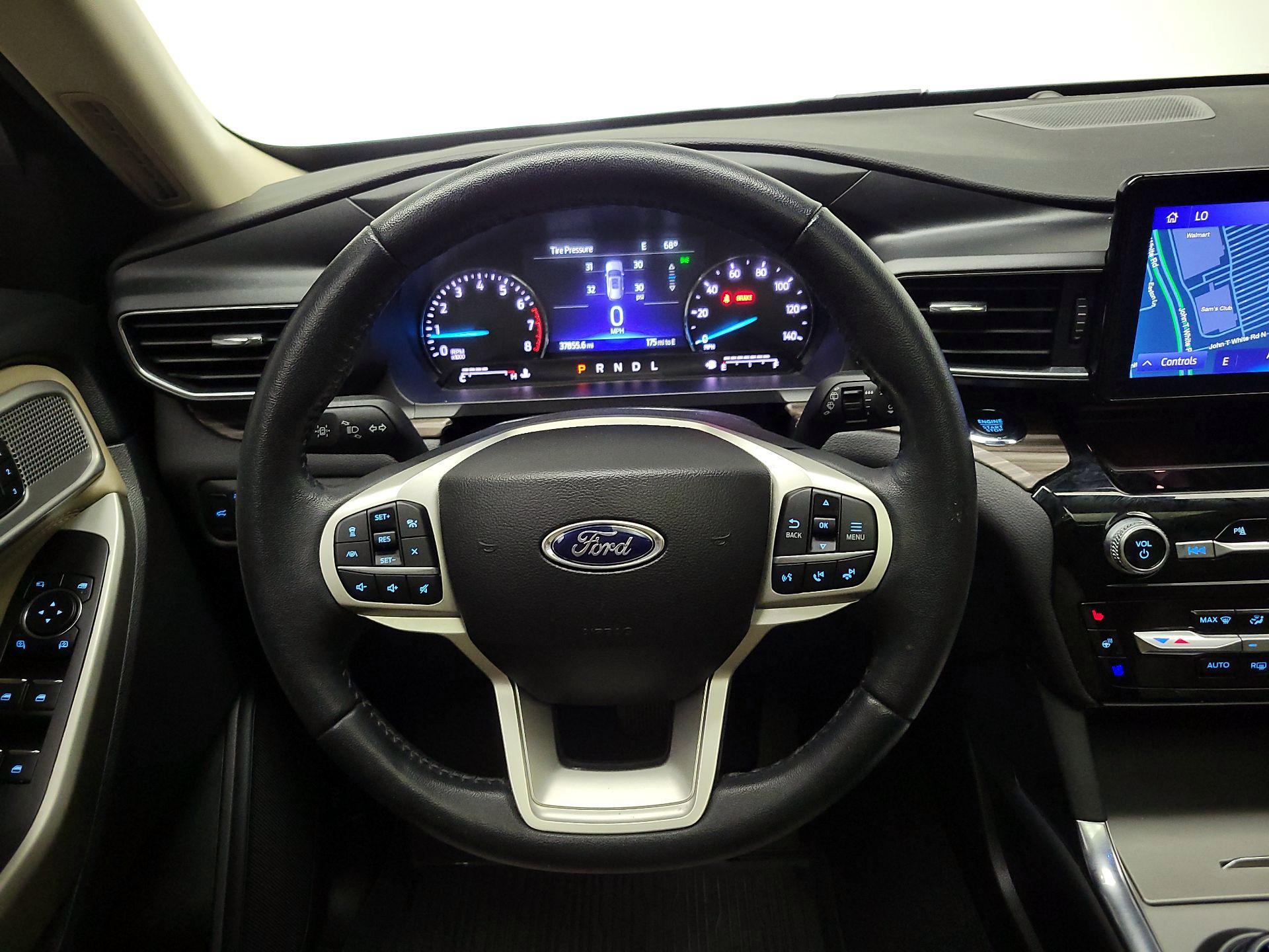 Thumbnail: 2022 Ford Explorer - 10