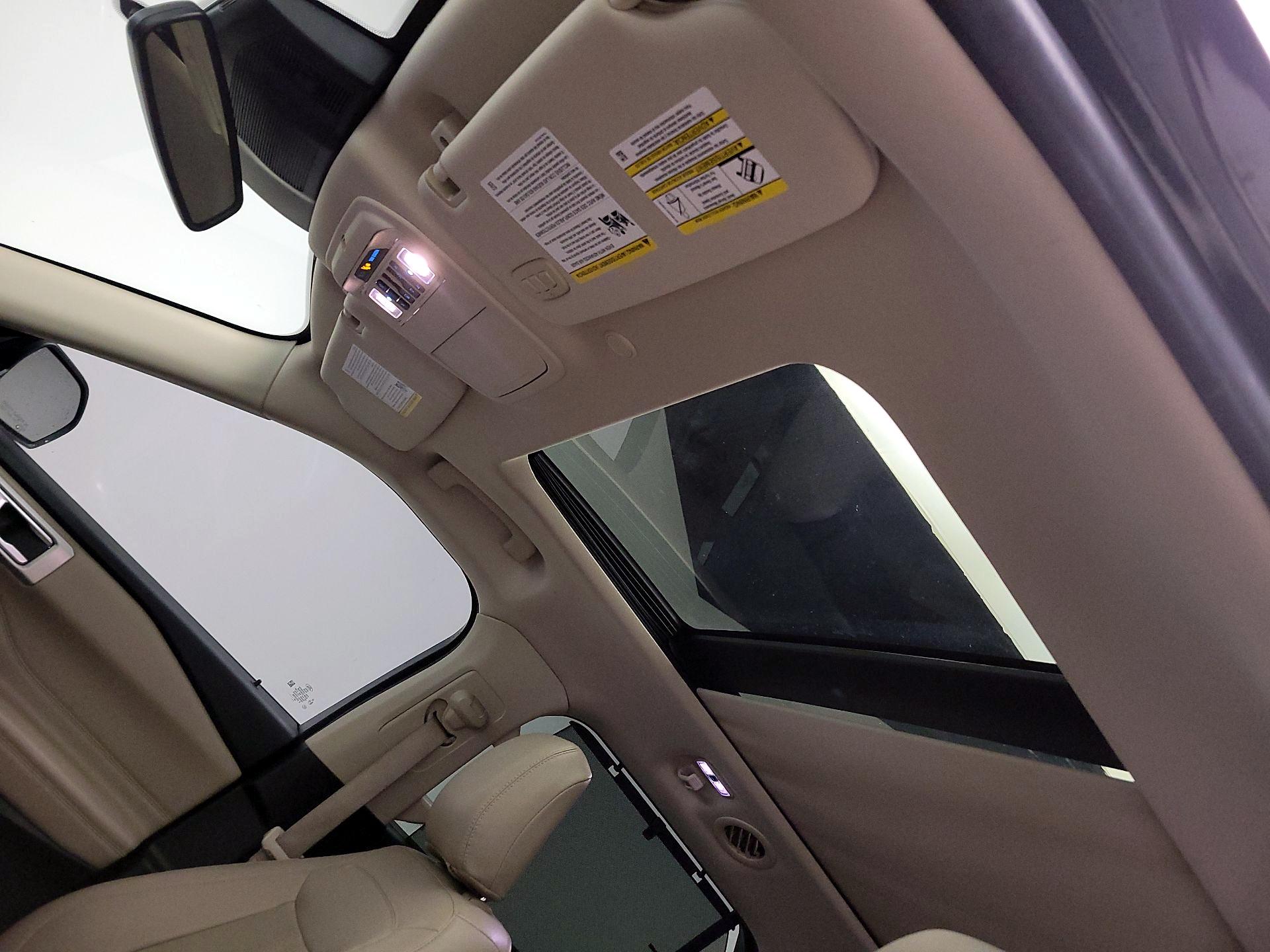 Thumbnail: 2022 Ford Explorer - 20