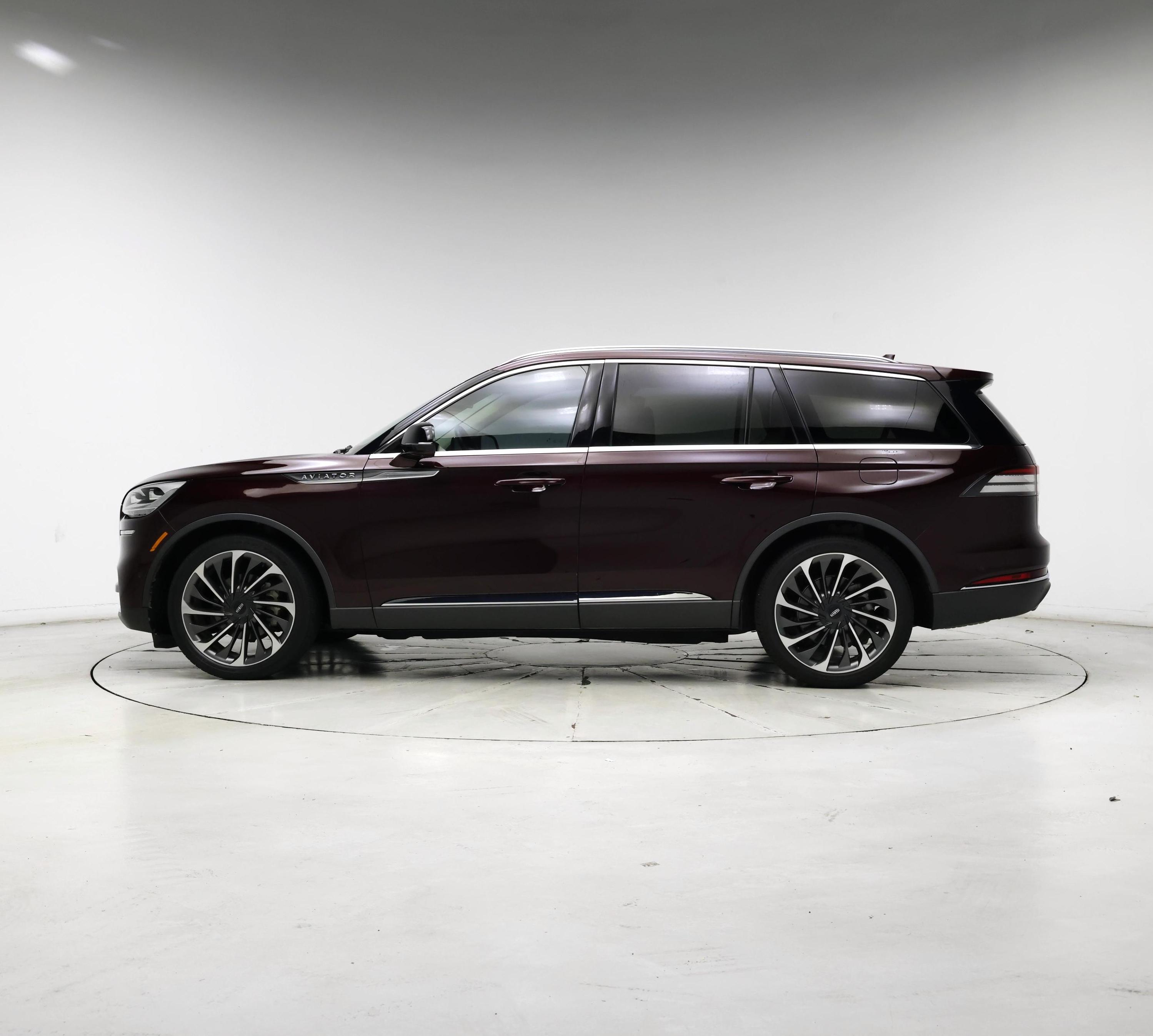 Thumbnail: 2020 Lincoln Aviator - 3