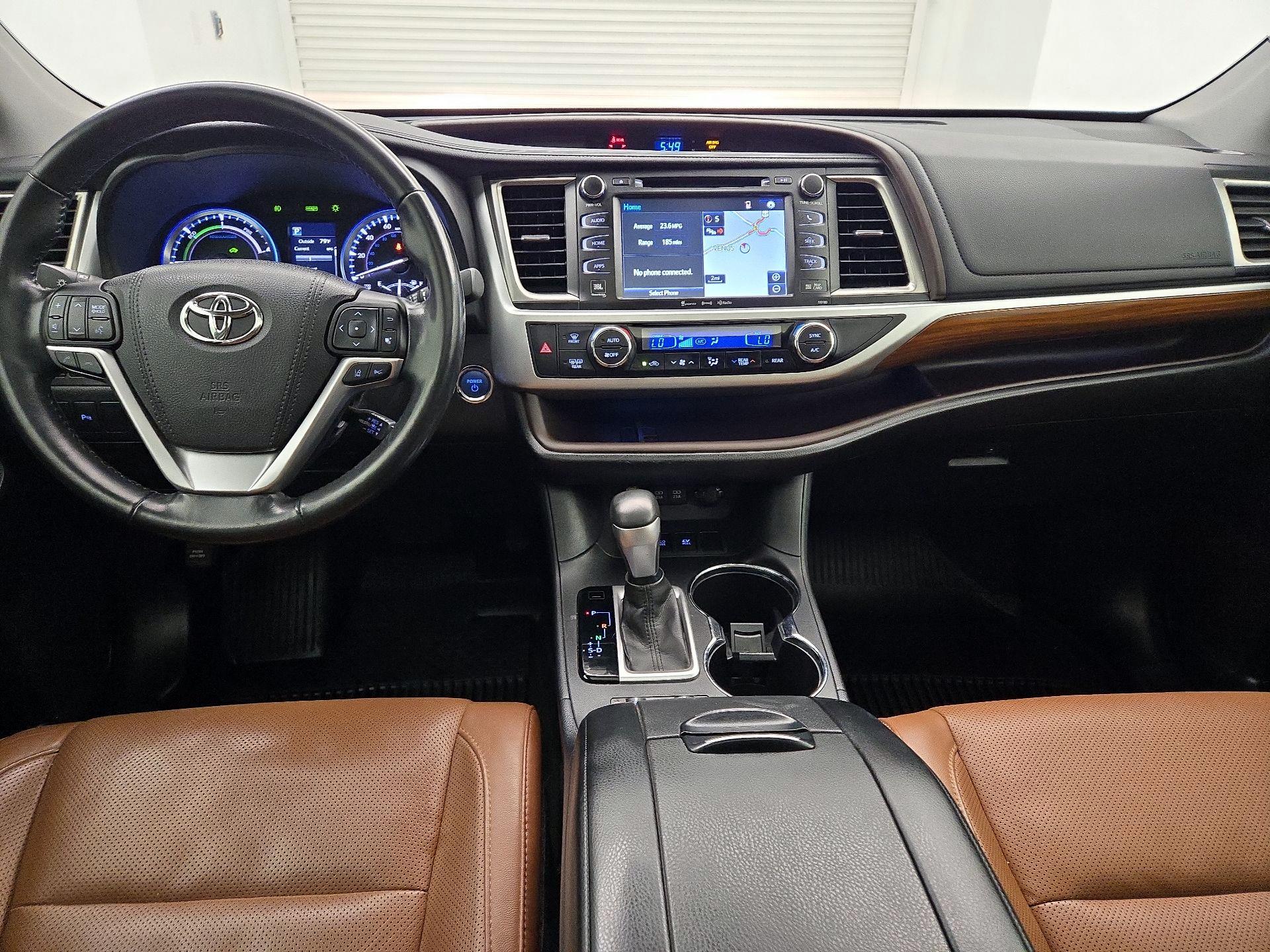 Thumbnail: 2017 Toyota Highlander - 9