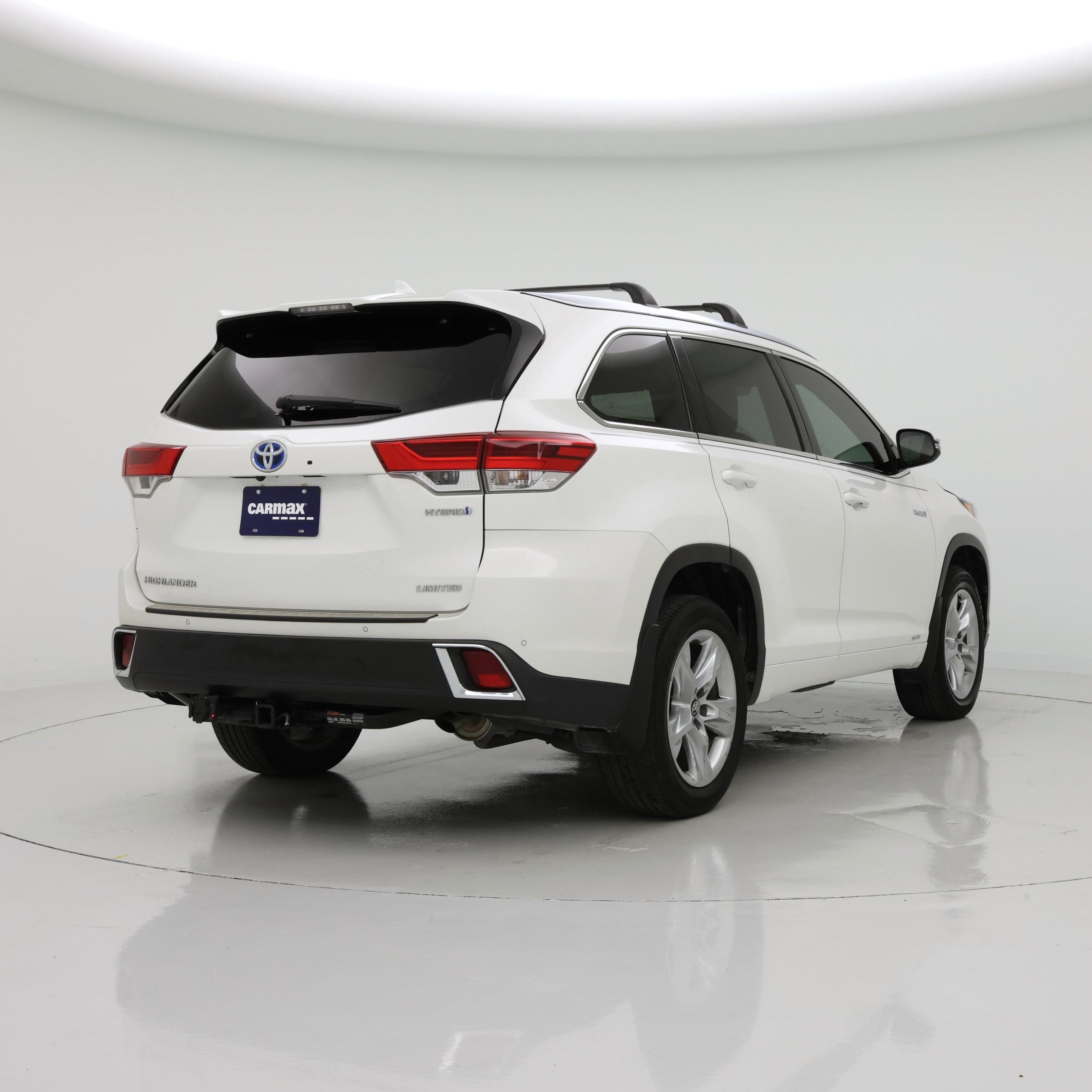 Thumbnail: 2017 Toyota Highlander - 8