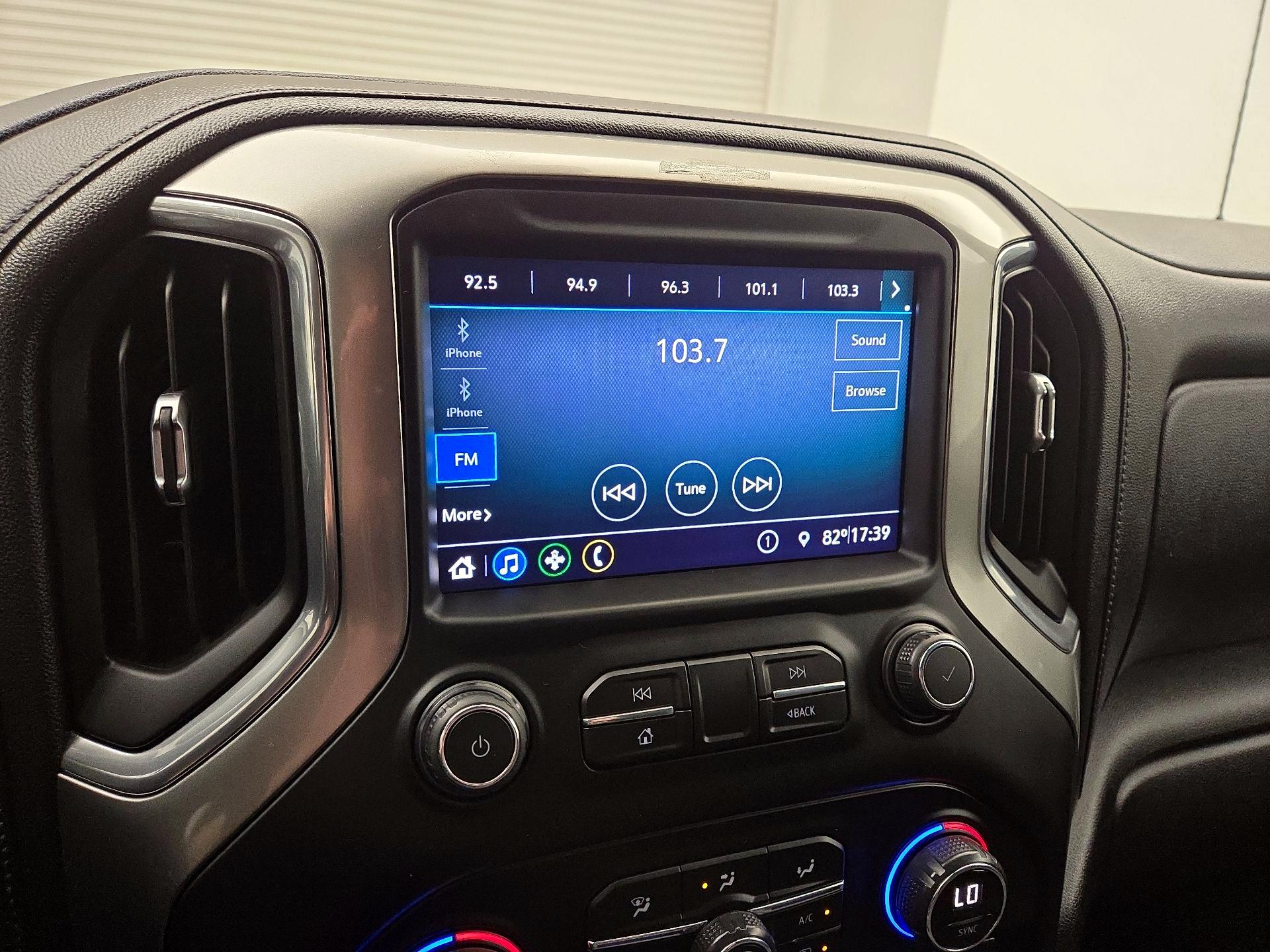 Thumbnail: 2019 Chevrolet Silverado 1500 - 16