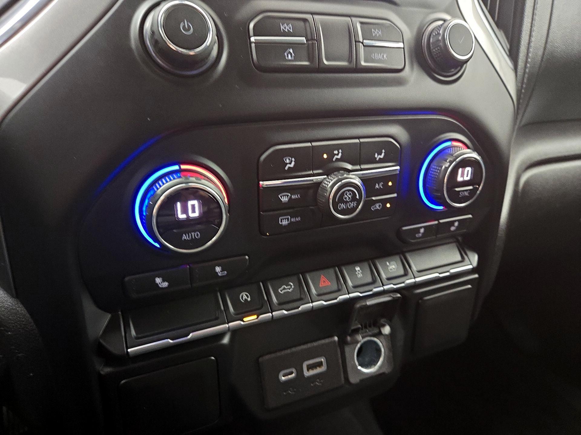 Thumbnail: 2019 Chevrolet Silverado 1500 - 17