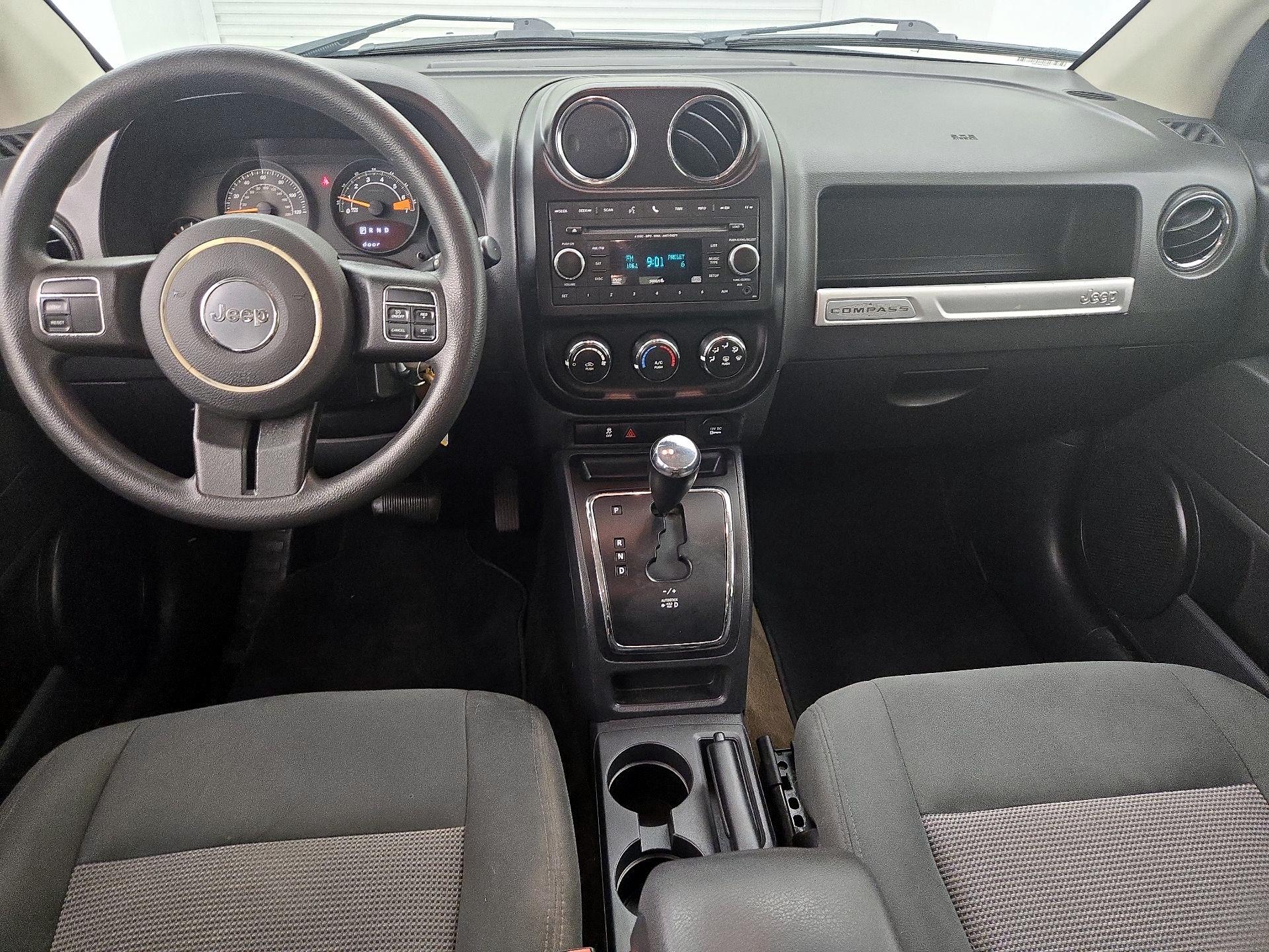 Thumbnail: 2016 Jeep Compass - 9