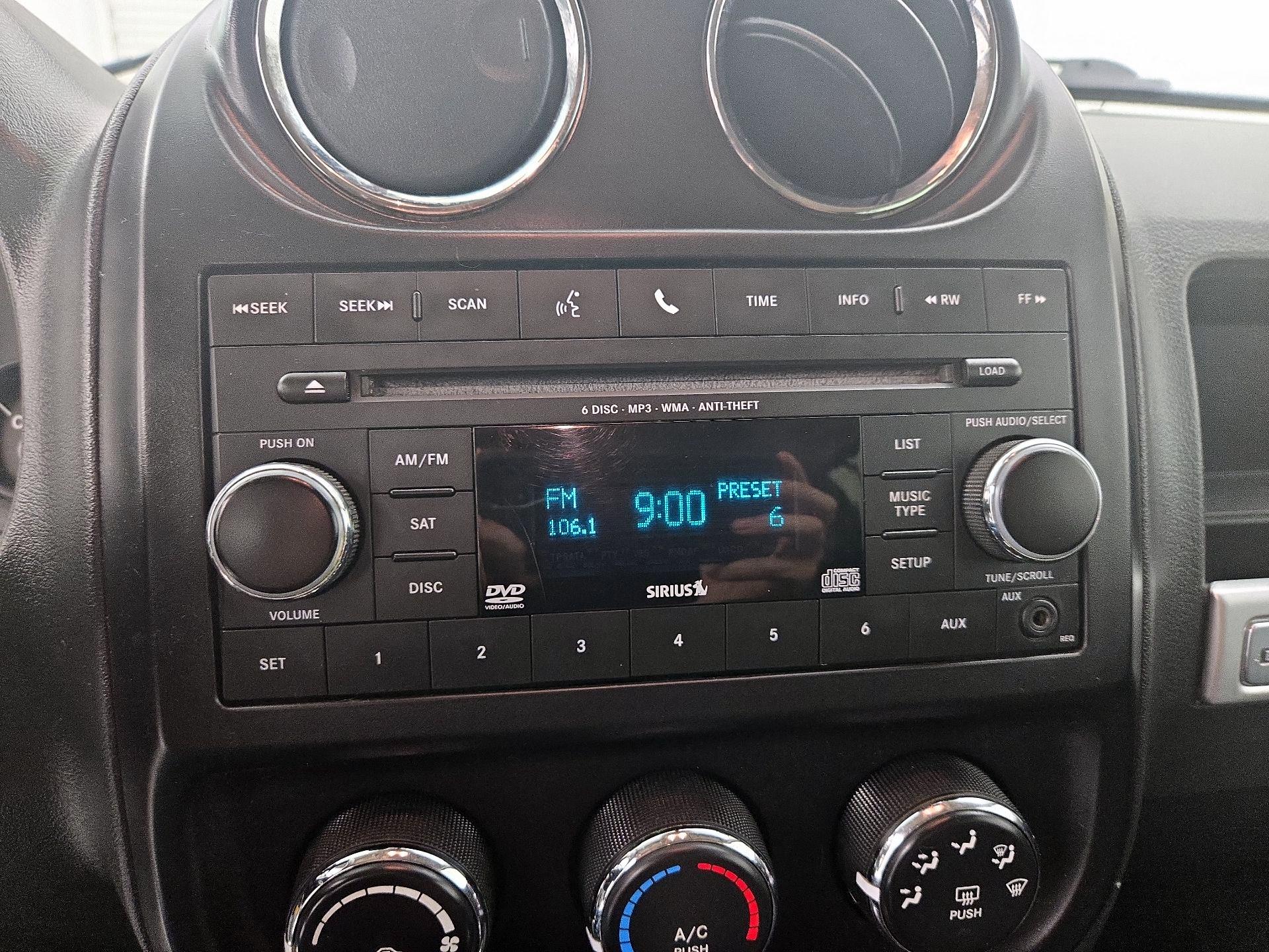 Thumbnail: 2016 Jeep Compass - 13