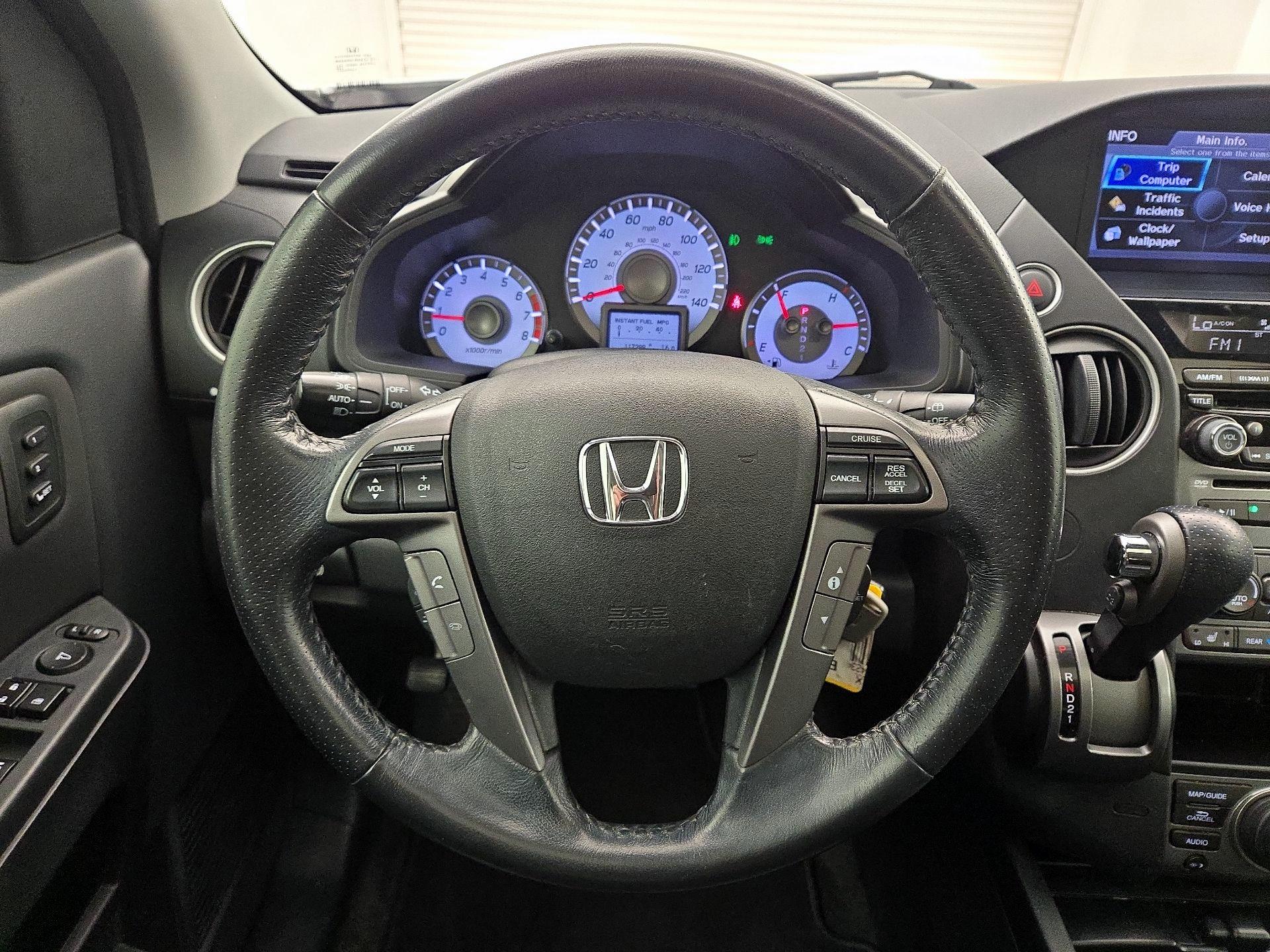 Thumbnail: 2013 Honda Pilot - 10