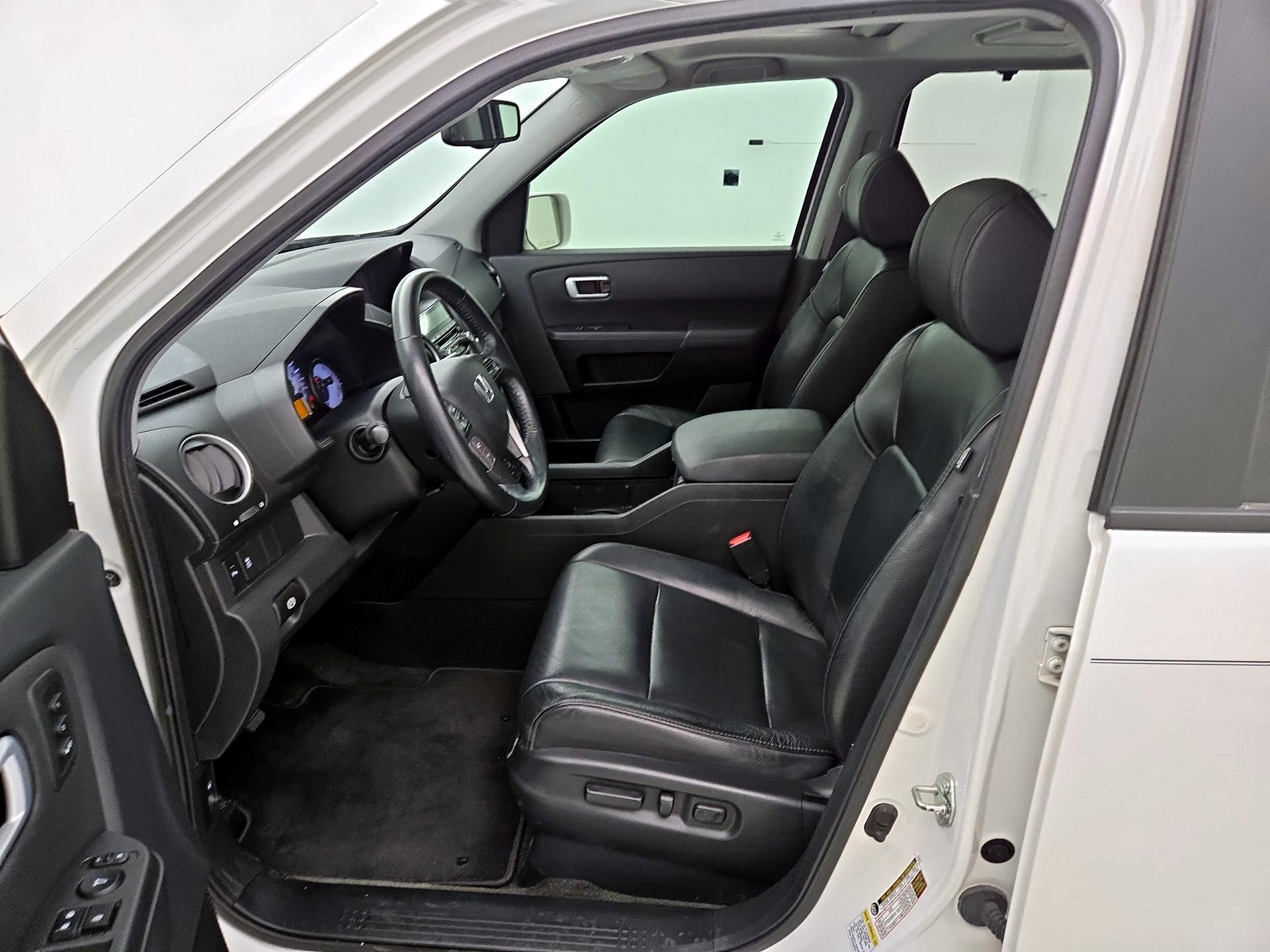 Thumbnail: 2013 Honda Pilot - 11