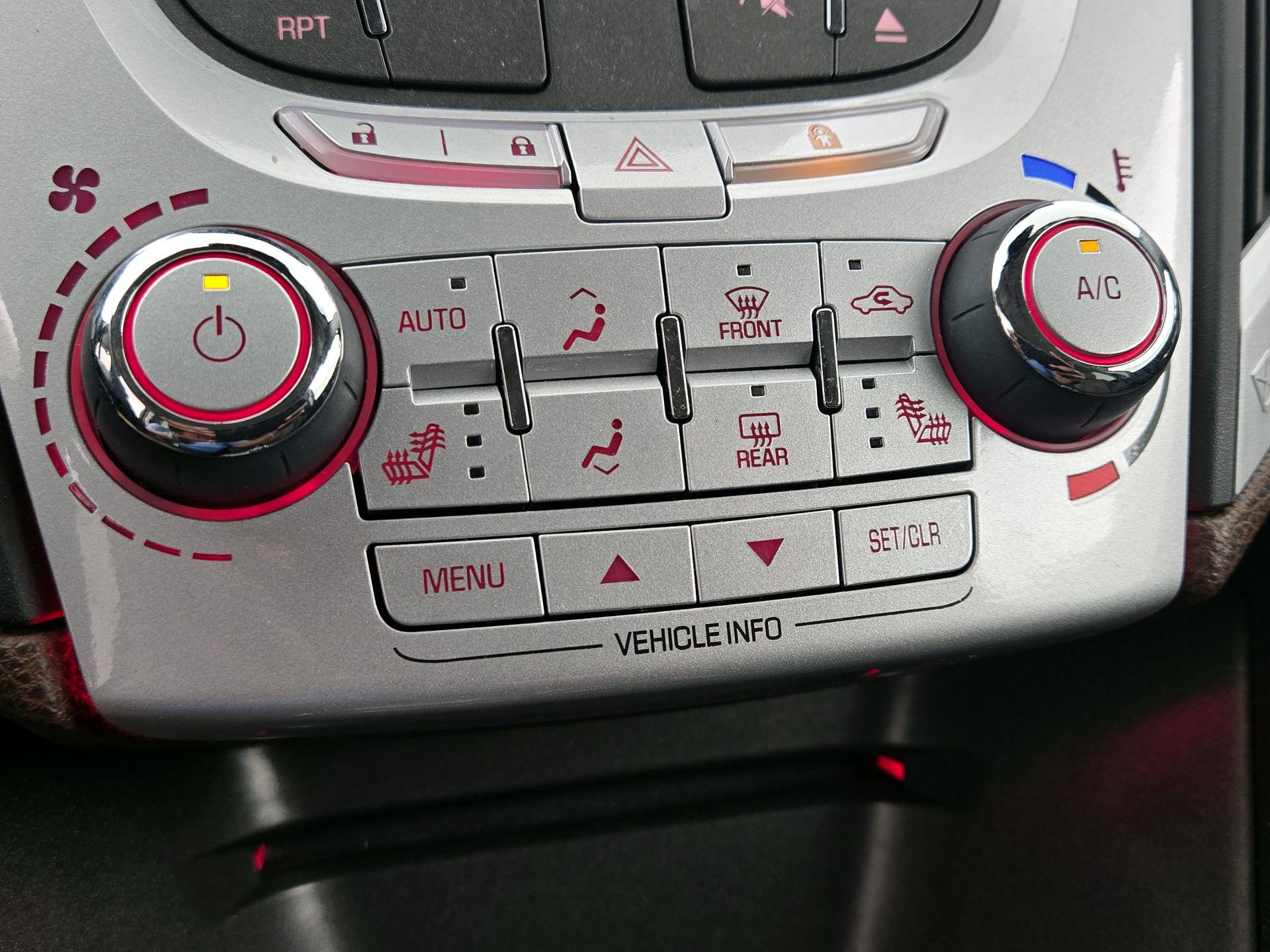 Thumbnail: 2015 GMC Terrain - 16