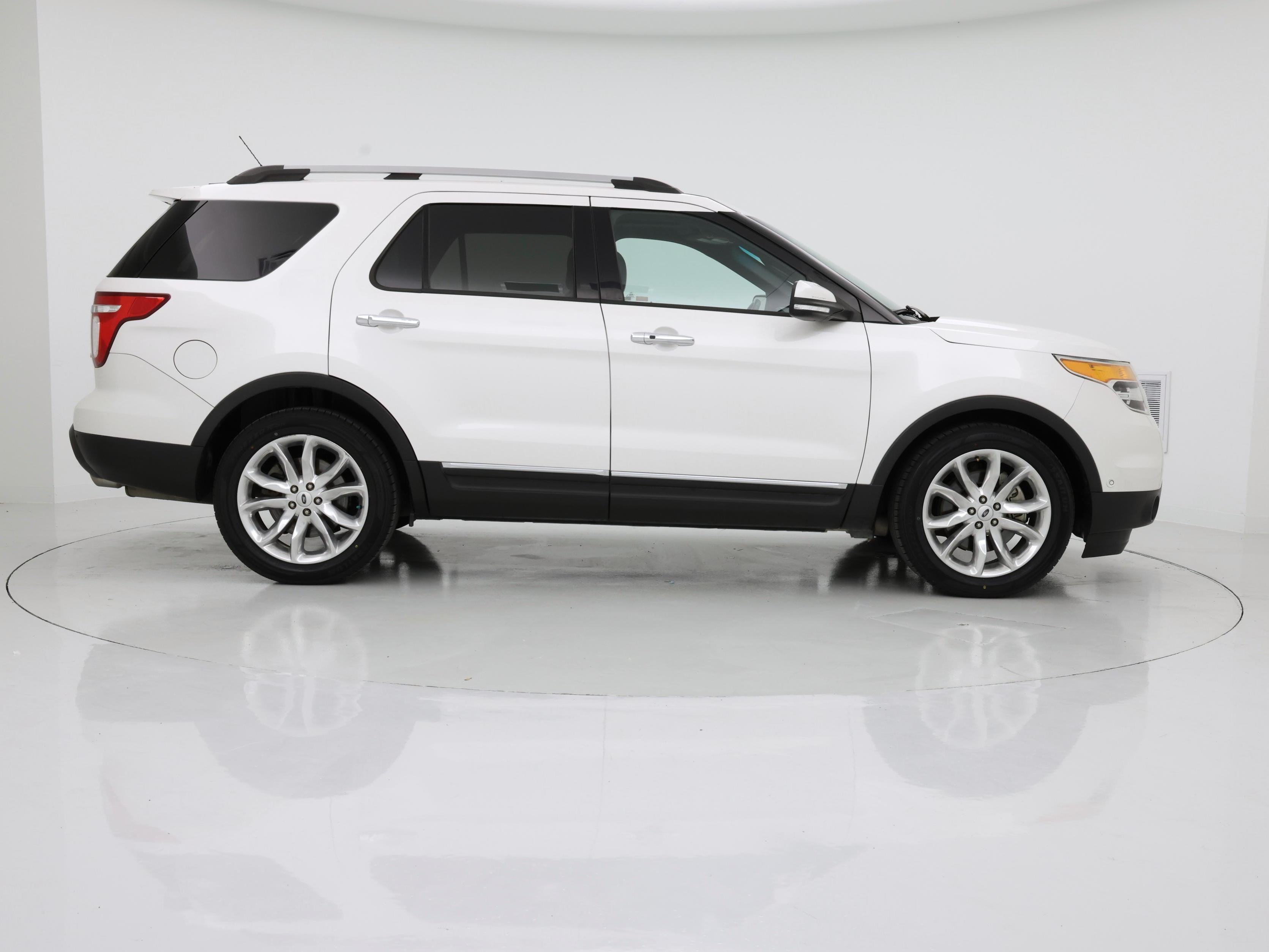 Thumbnail: 2014 Ford Explorer - 7