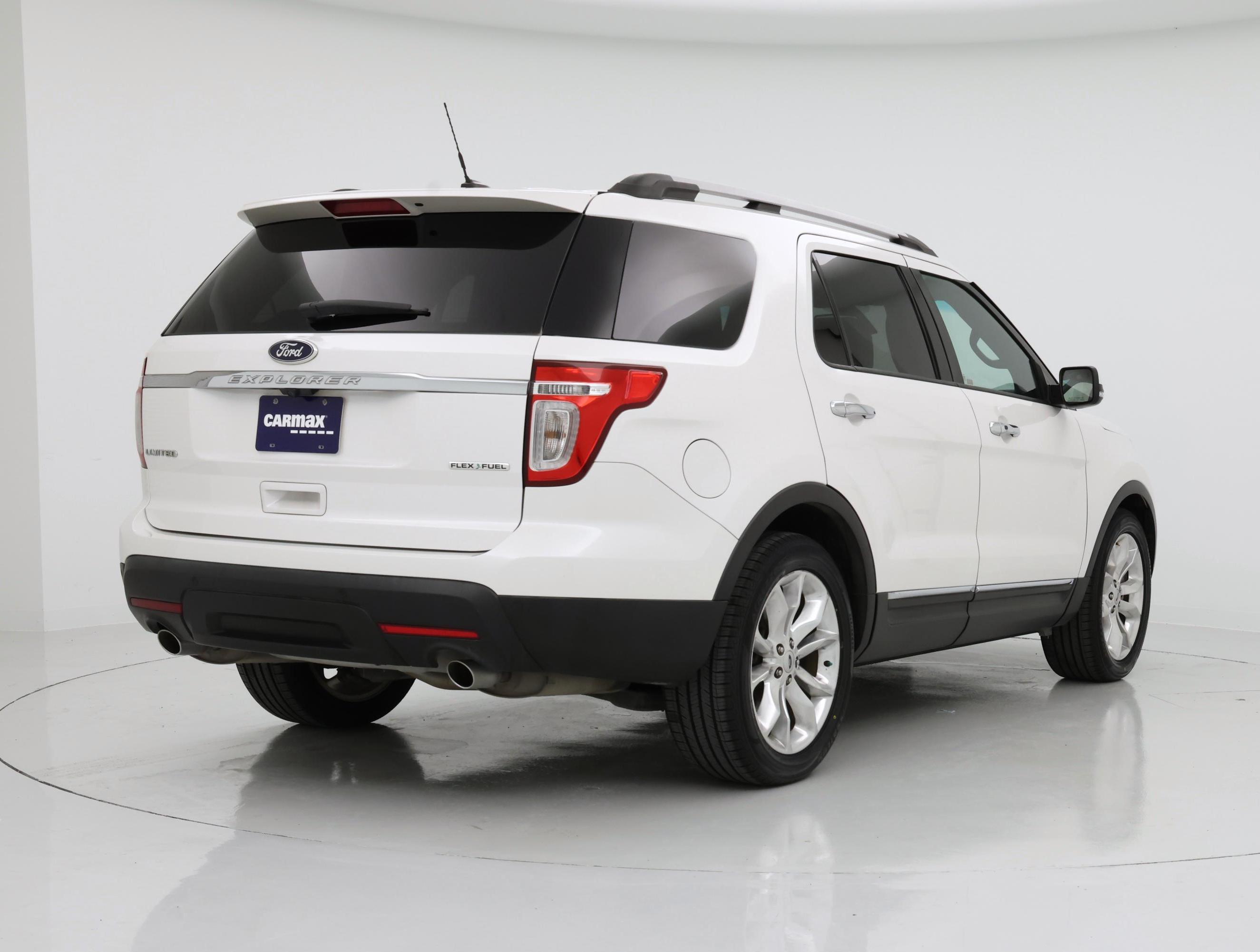 Thumbnail: 2014 Ford Explorer - 8