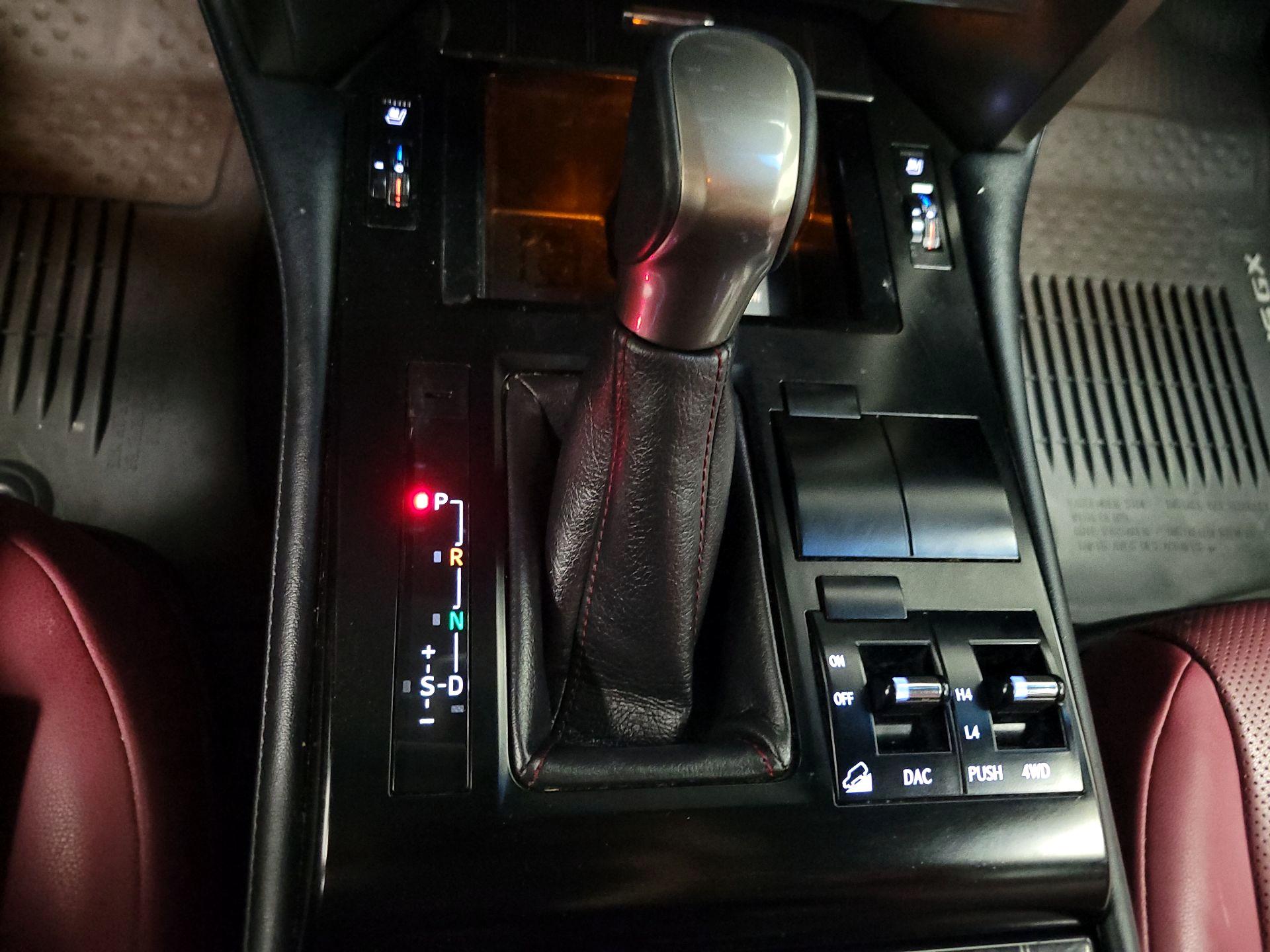 Thumbnail: 2021 Lexus GX - 18