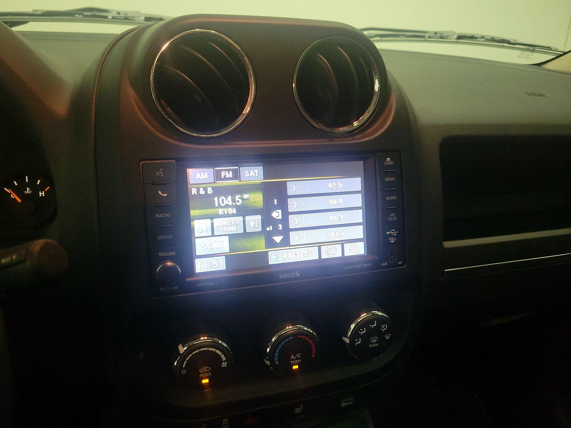 Thumbnail: 2014 Jeep Patriot - 13