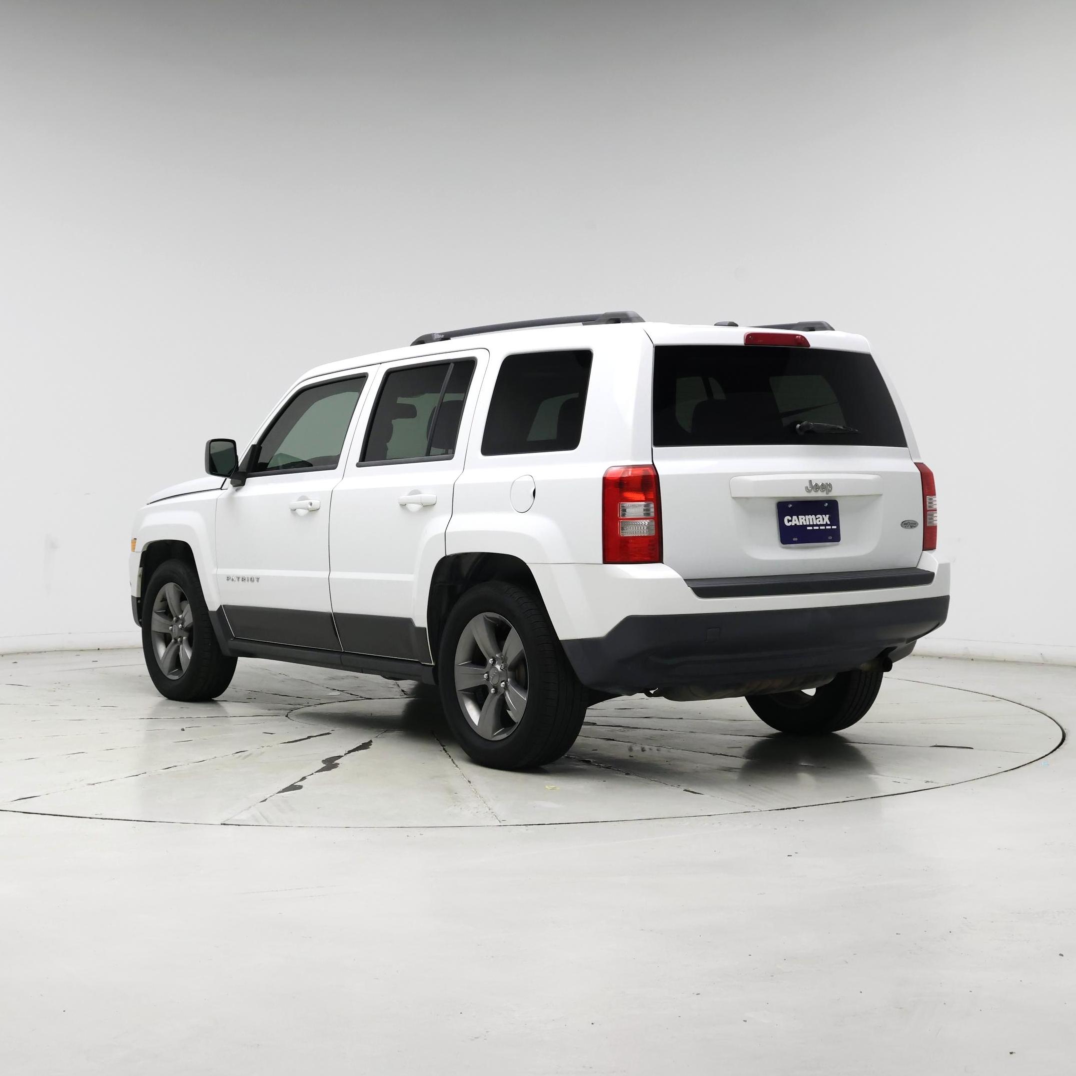 Thumbnail: 2014 Jeep Patriot - 2