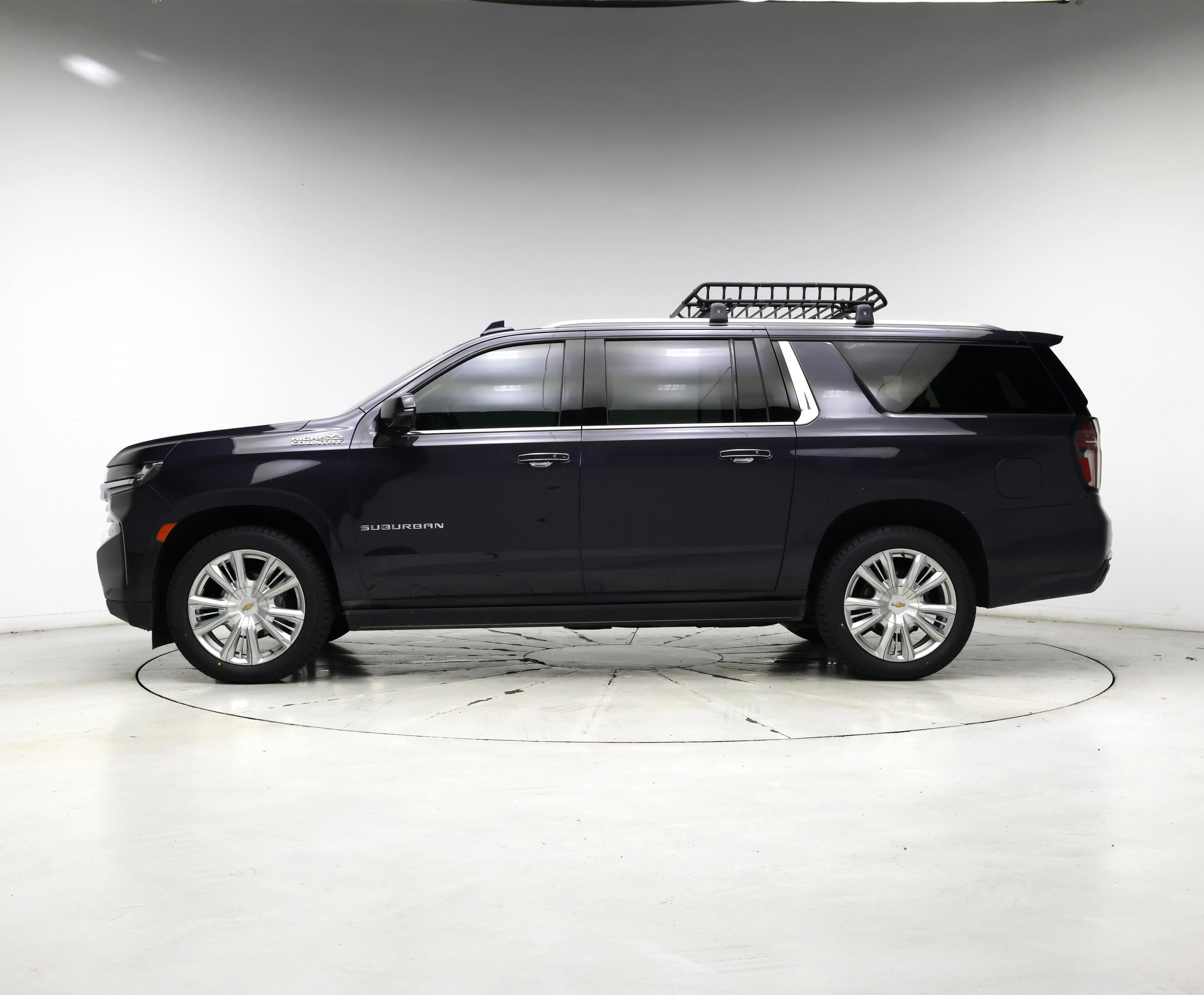 Thumbnail: 2022 Chevrolet Suburban - 3