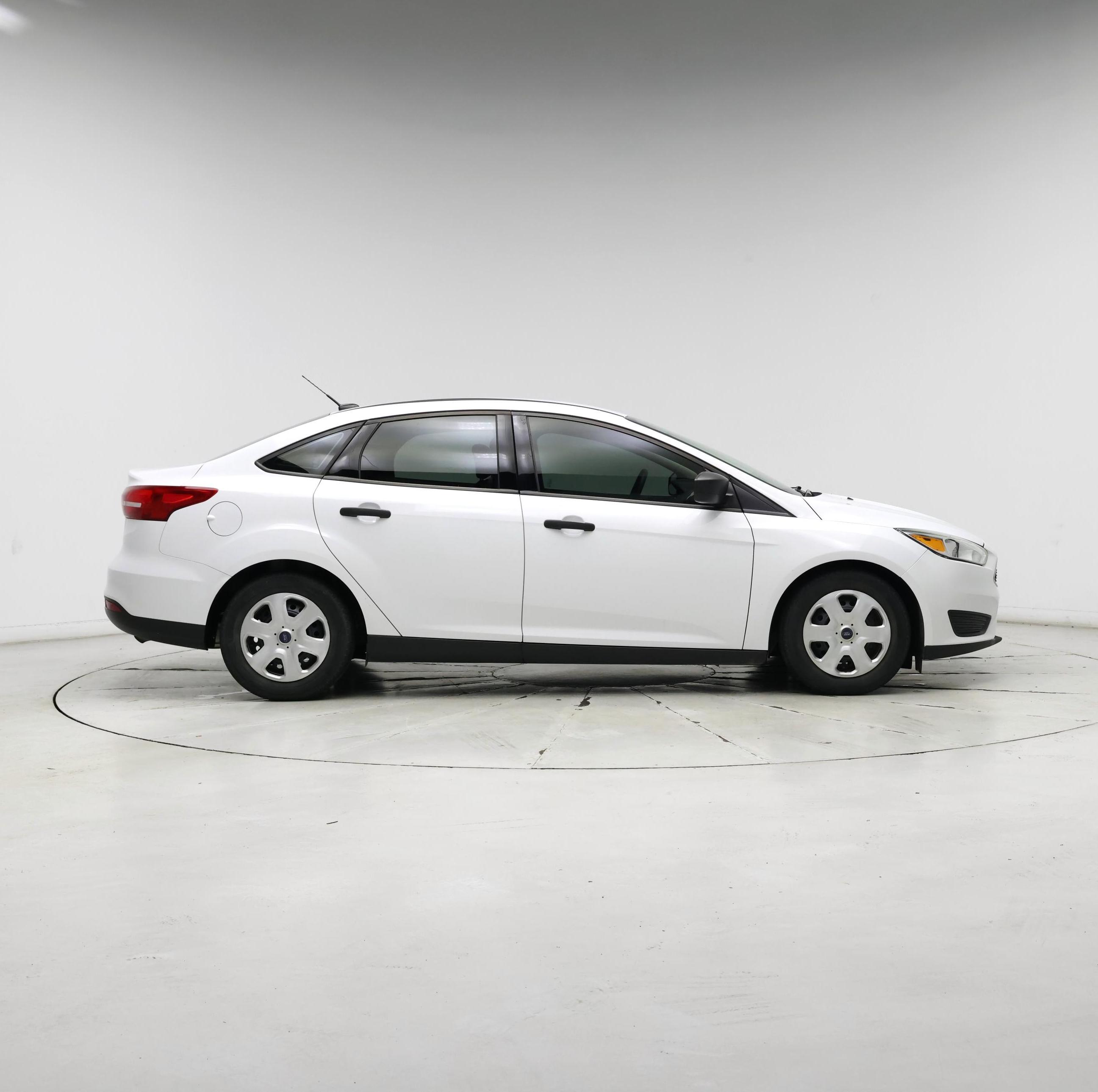 Thumbnail: 2017 Ford Focus - 7