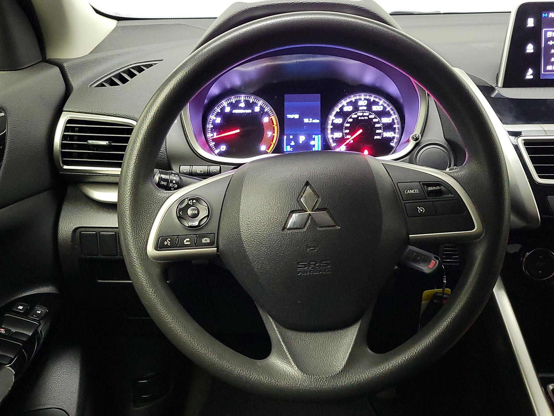 Thumbnail: 2020 Mitsubishi Eclipse Cross - 10