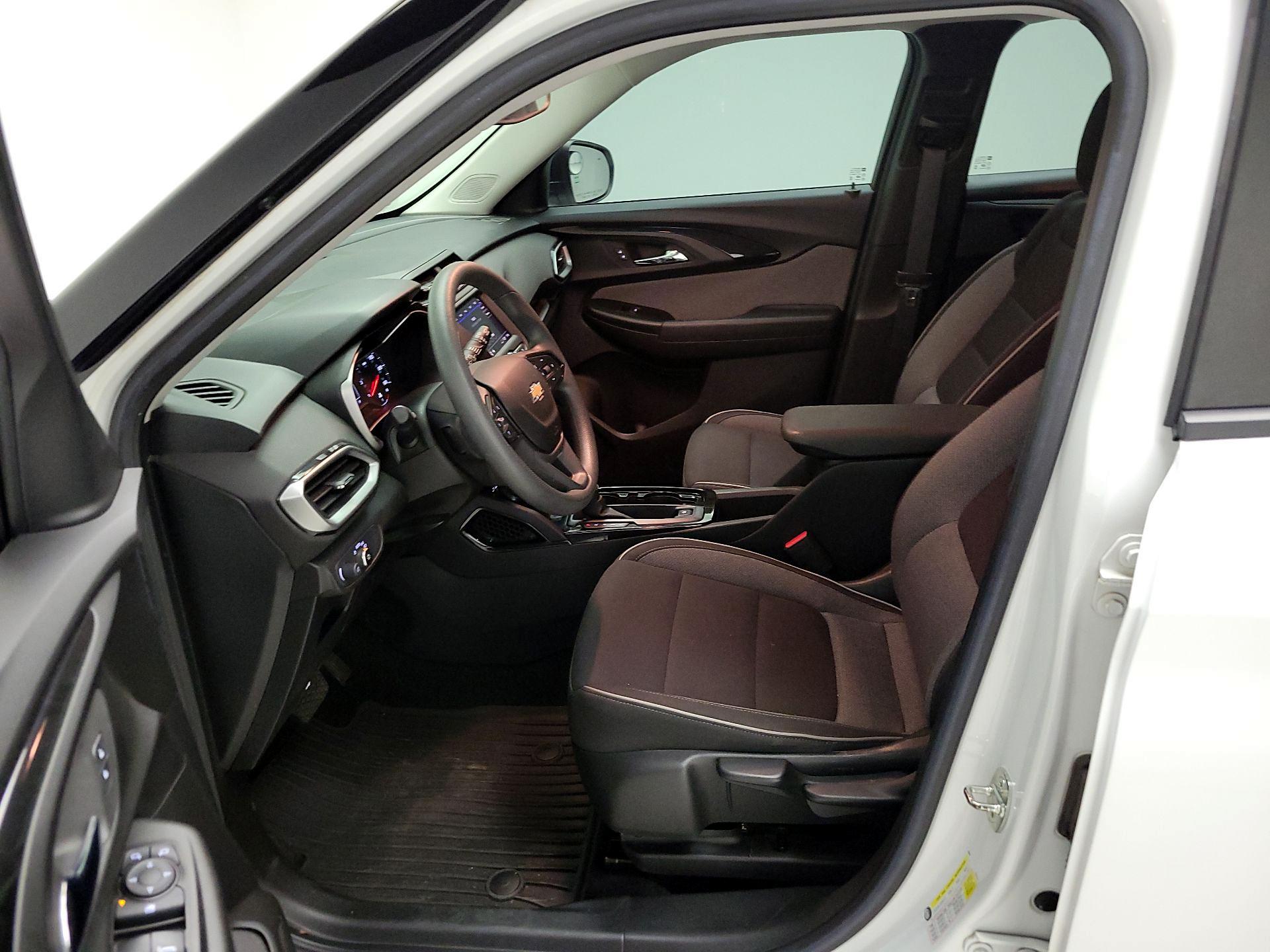 Thumbnail: 2021 Chevrolet TrailBlazer - 11