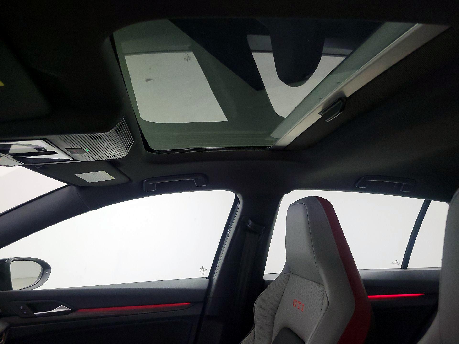 Thumbnail: 2024 Volkswagen Golf - 19