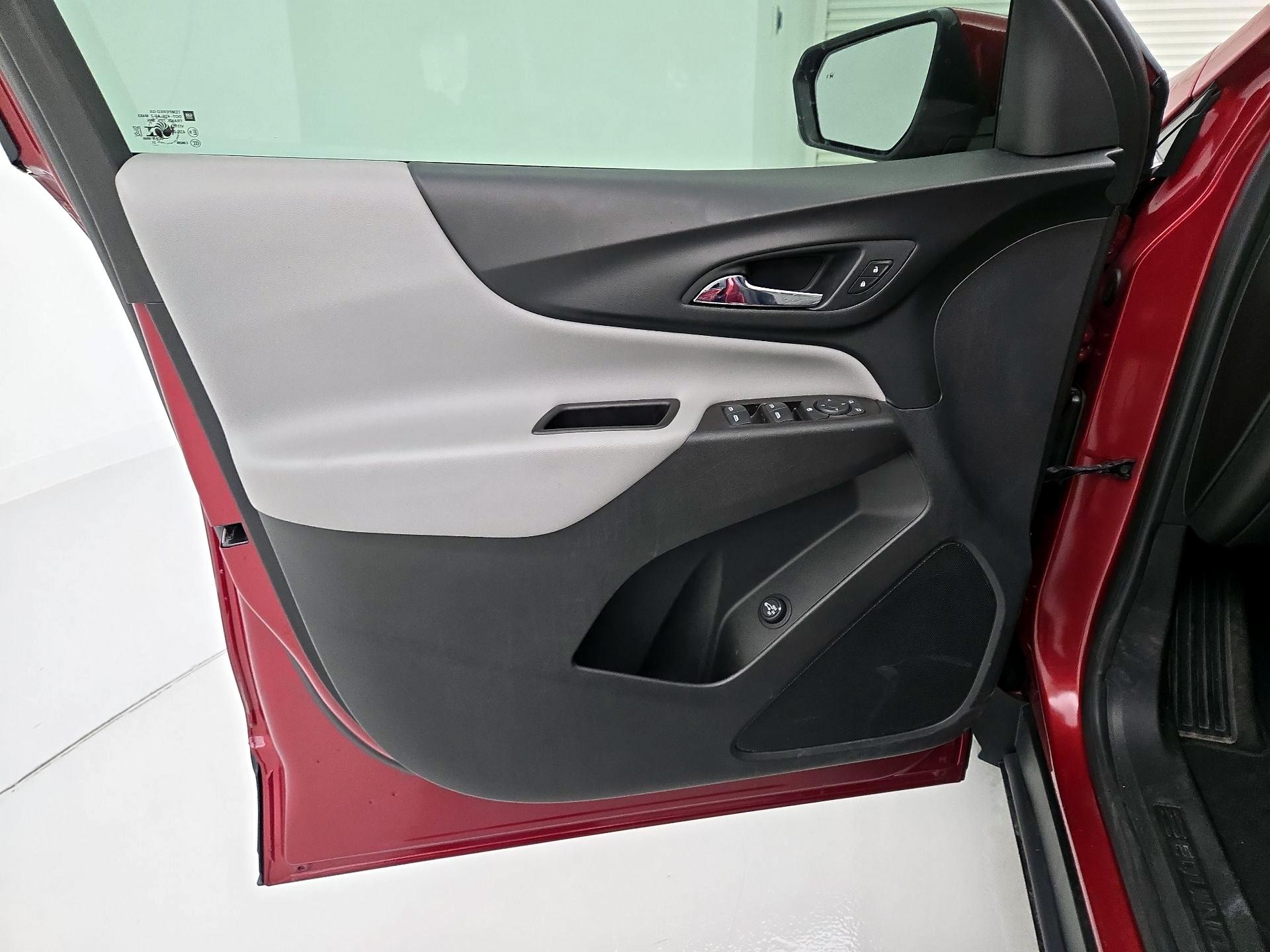 Thumbnail: 2021 Chevrolet Equinox - 12
