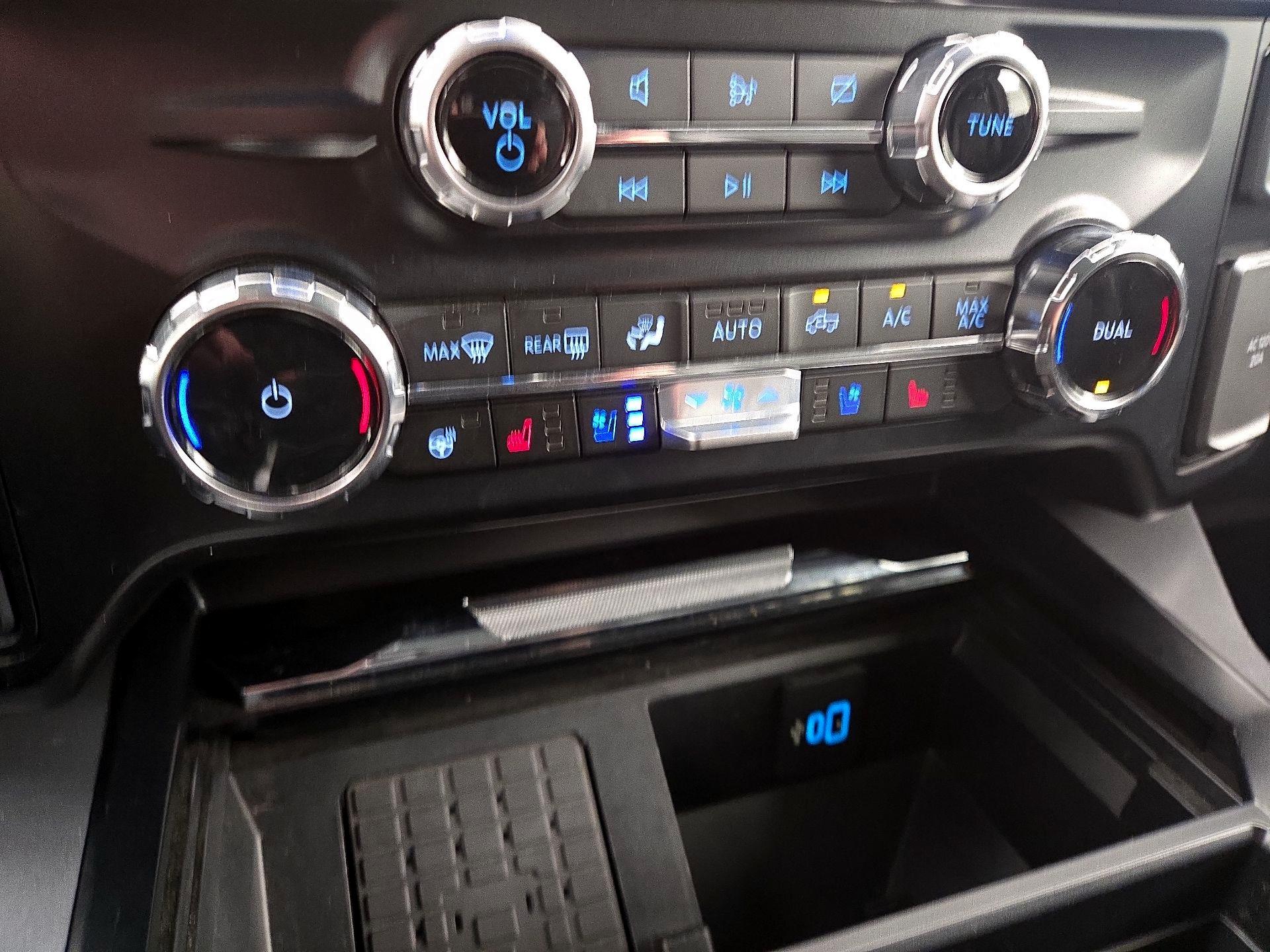 Thumbnail: 2024 Ford F-250 - 17
