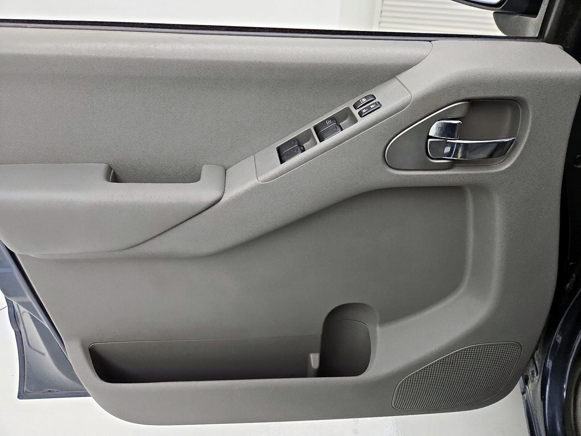 Thumbnail: 2014 Nissan Frontier - 12