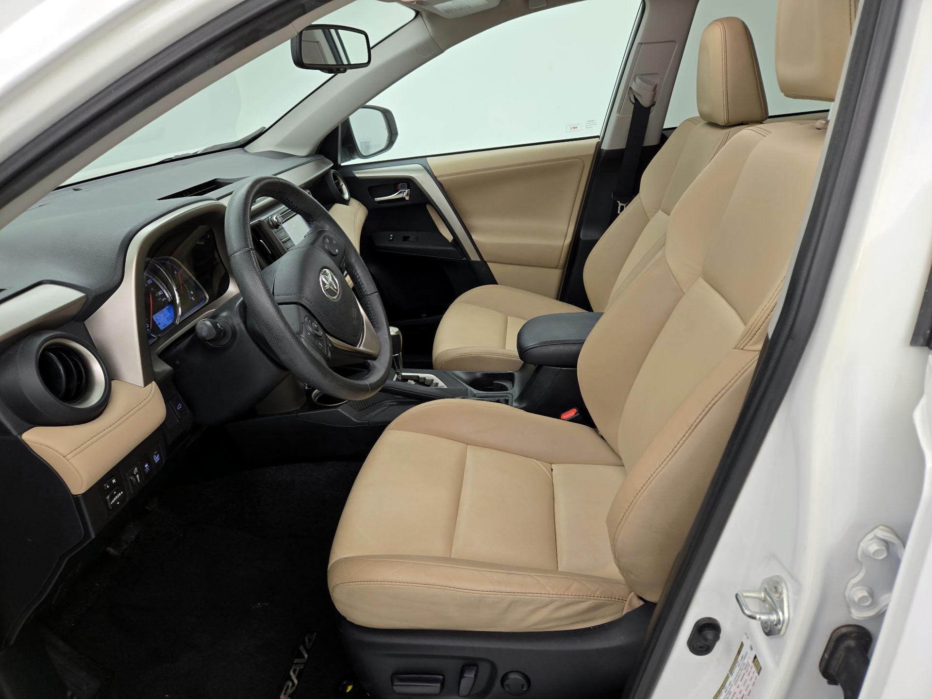 Thumbnail: 2013 Toyota RAV4 - 11