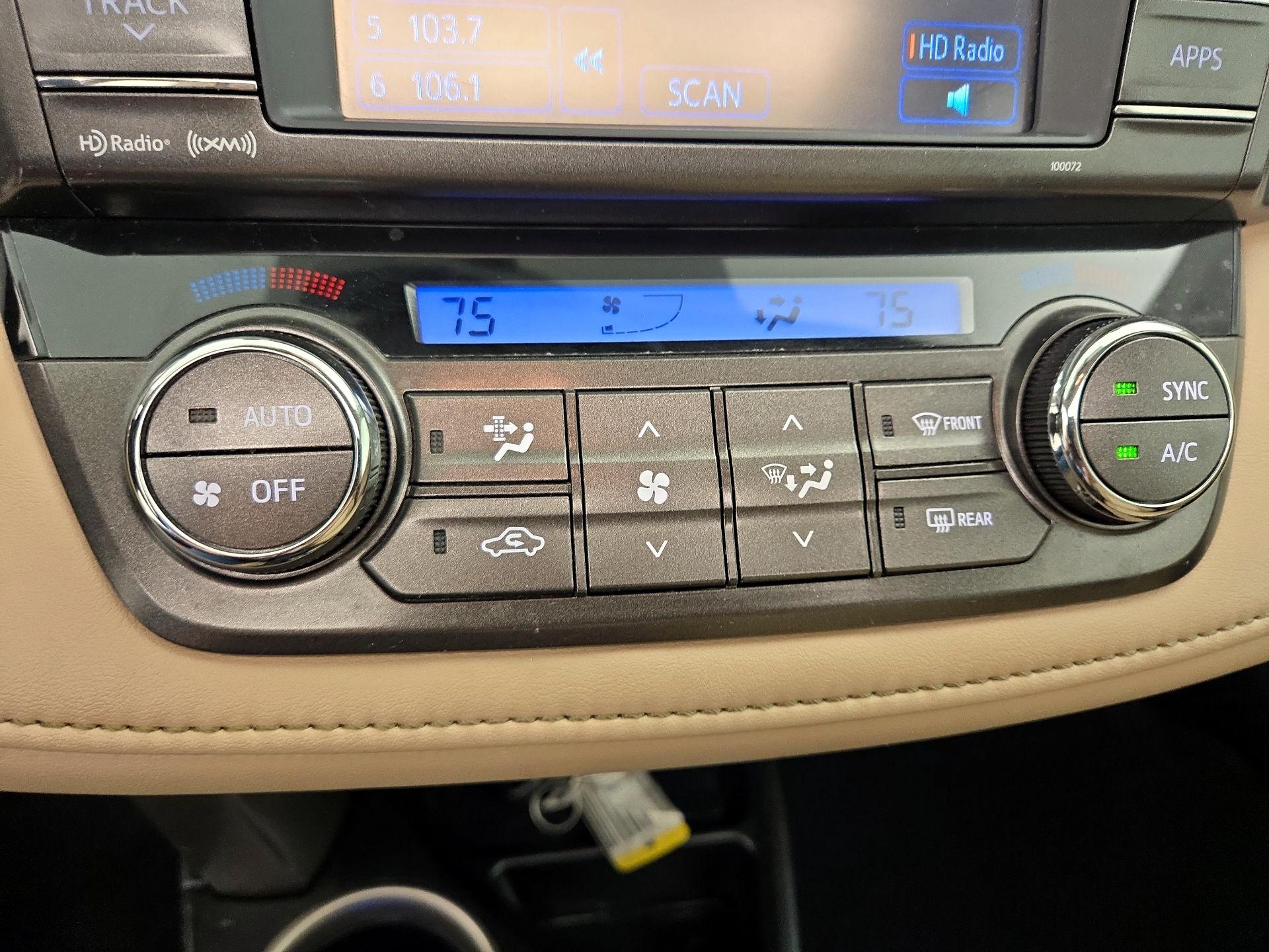 Thumbnail: 2013 Toyota RAV4 - 16
