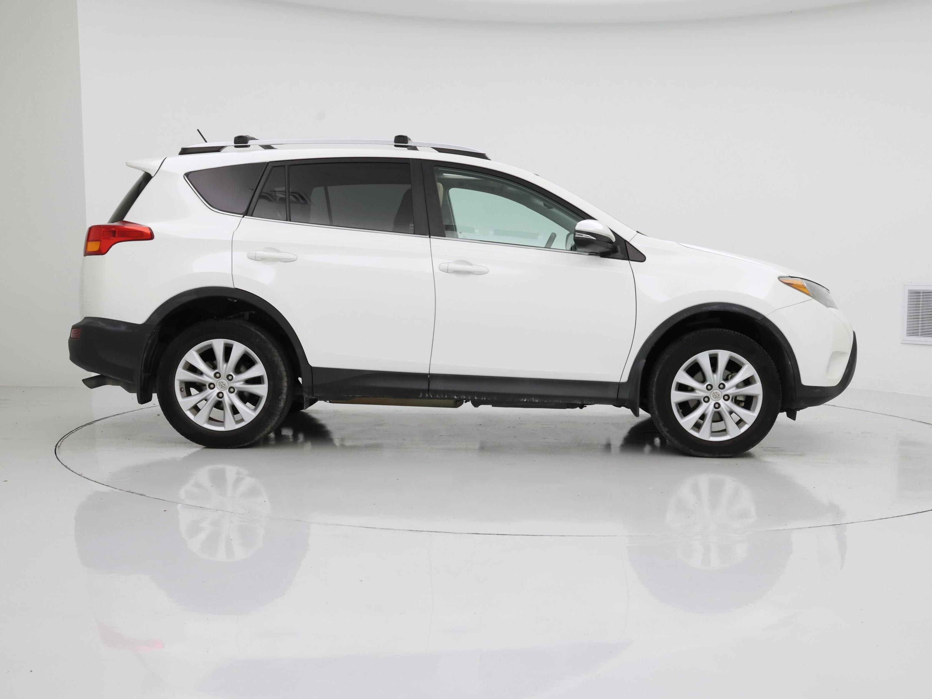 Thumbnail: 2013 Toyota RAV4 - 7