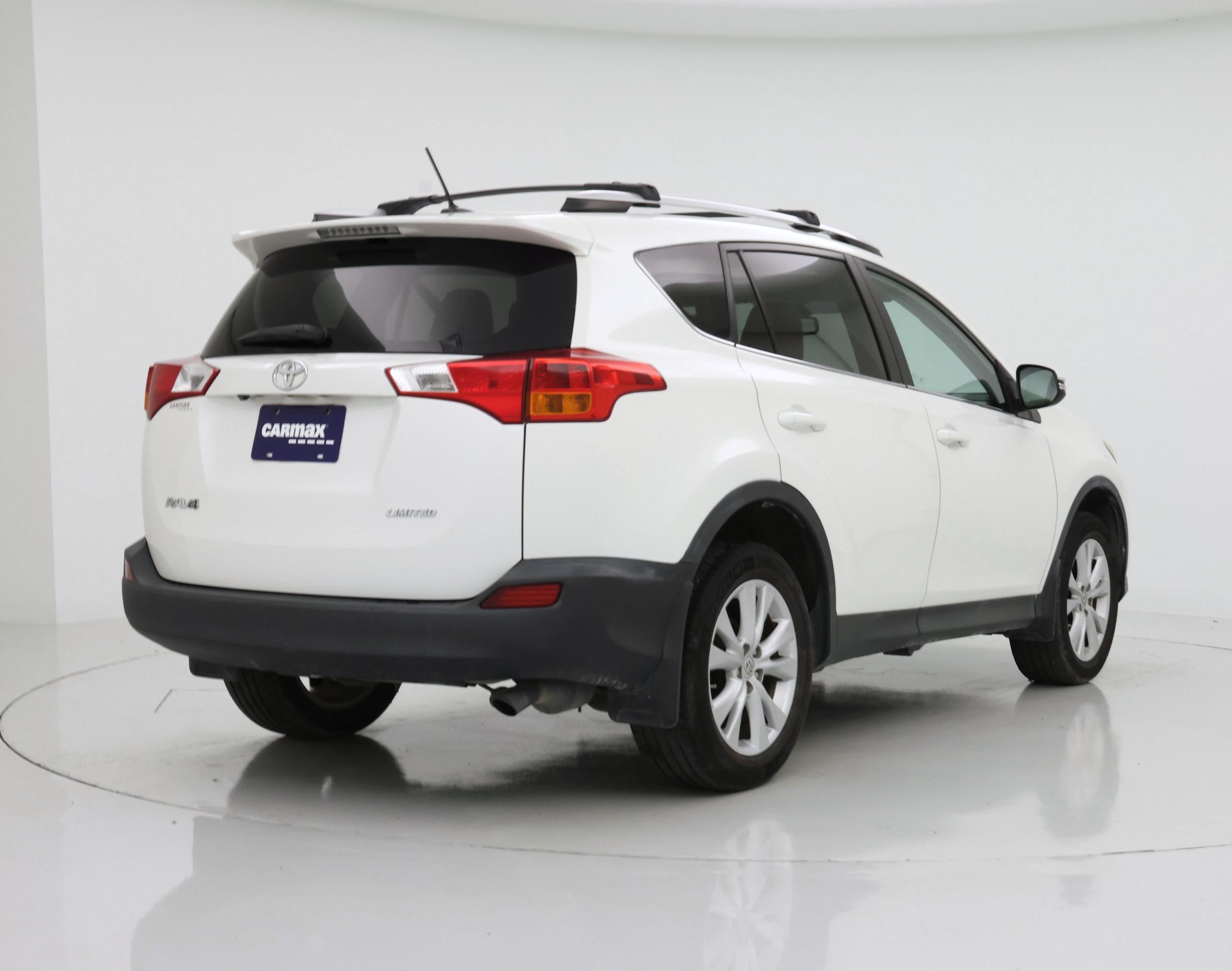 Thumbnail: 2013 Toyota RAV4 - 8